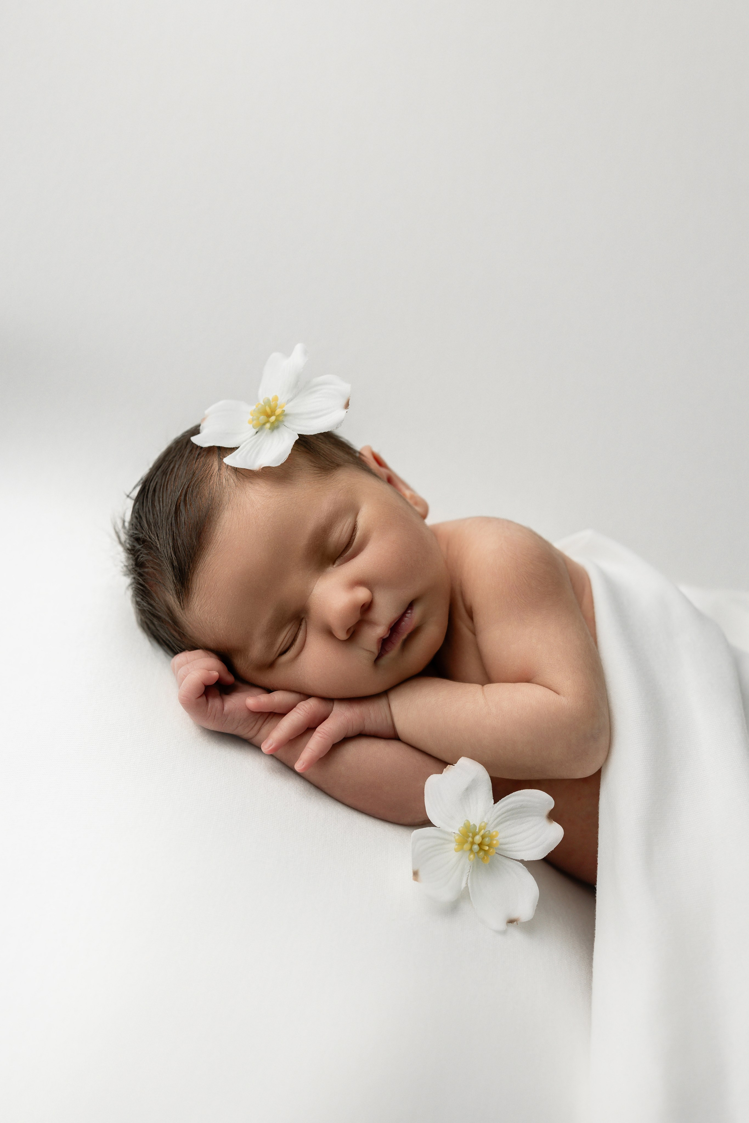 5–20 Days Newborn Photography in Toronto. Iana Banana | Toronto Maternity, Newborn & Family Photographer