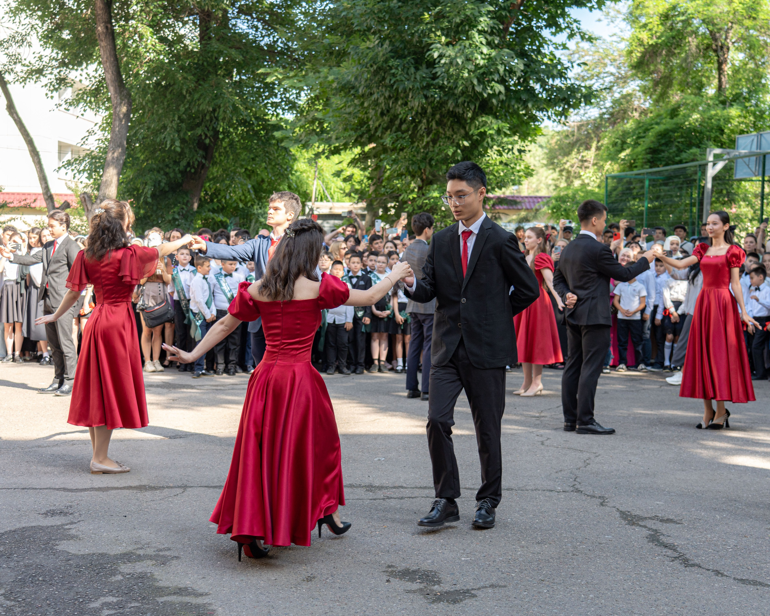 «Последний звонок» в школах Ташкента. Георгий Намазов | Фотограф в Ташкенте