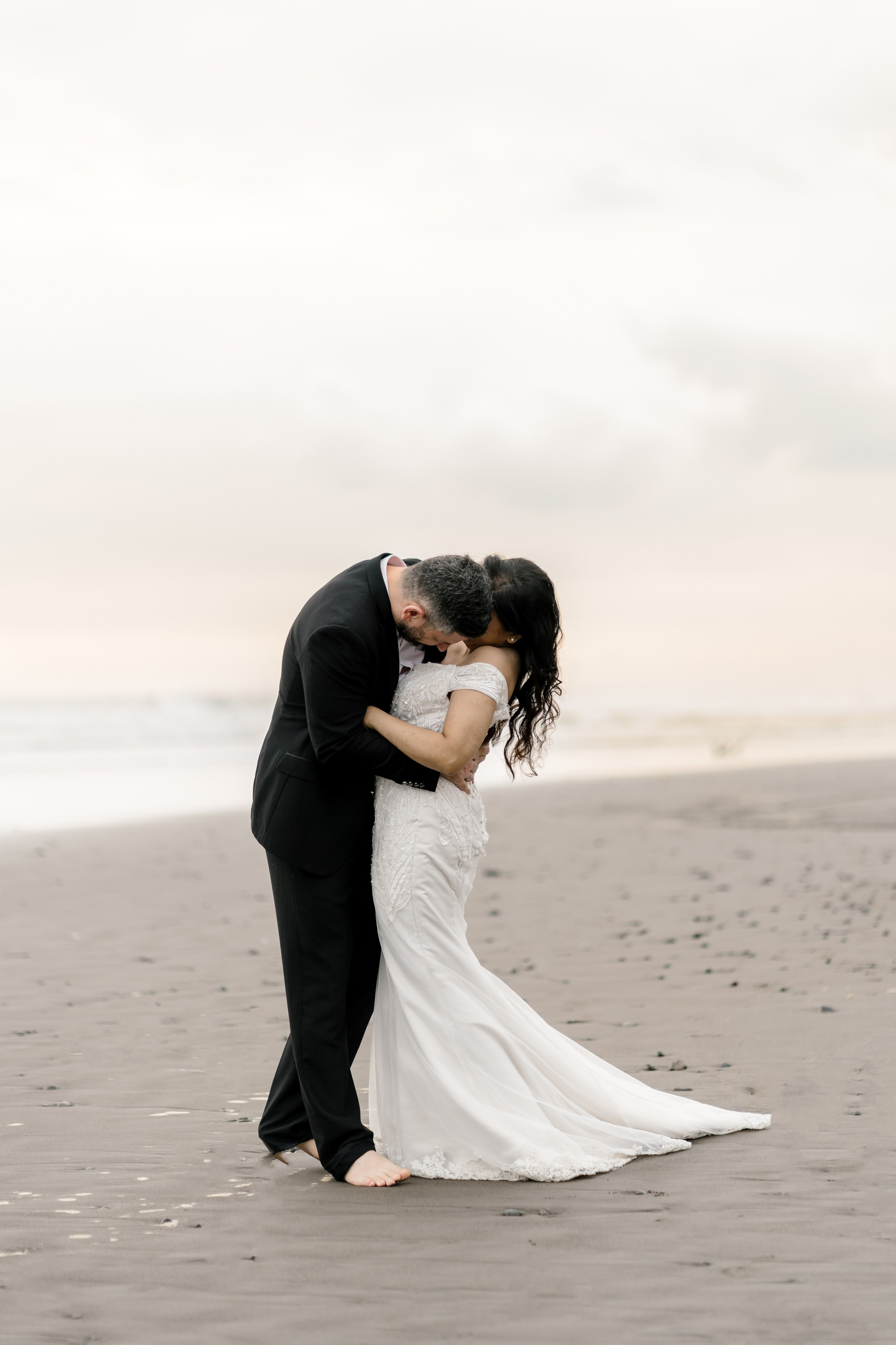 Honeymoon Photoshoot in Bali. Female Photographer in Bali