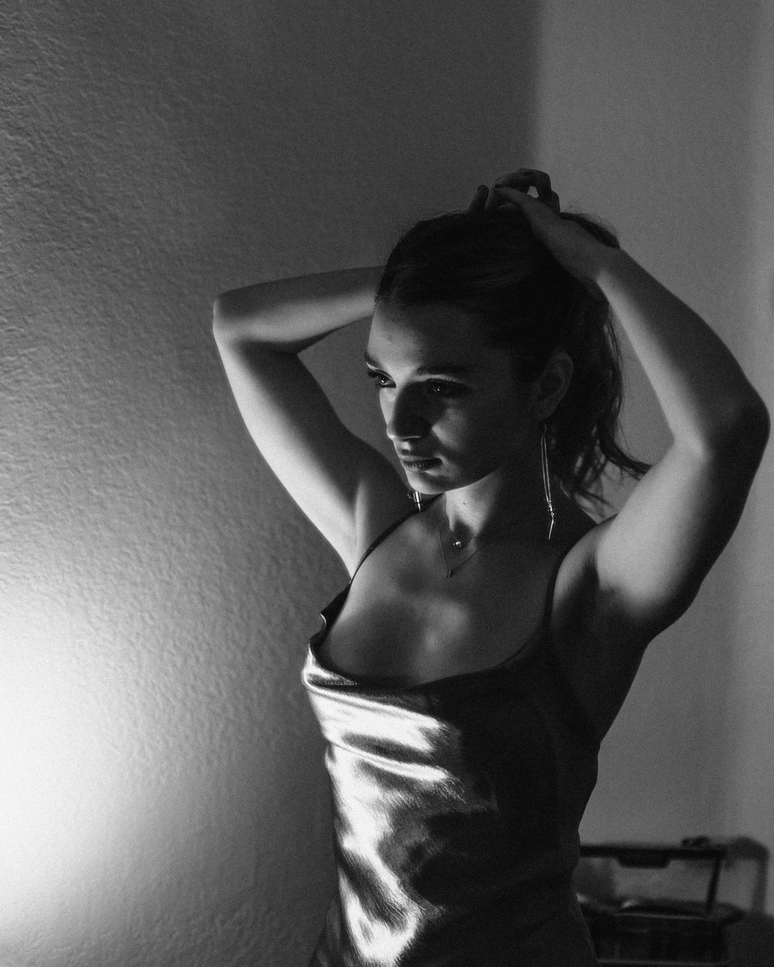 Lifestyle and wedding photographer in Dubai Valeria Kikvidze