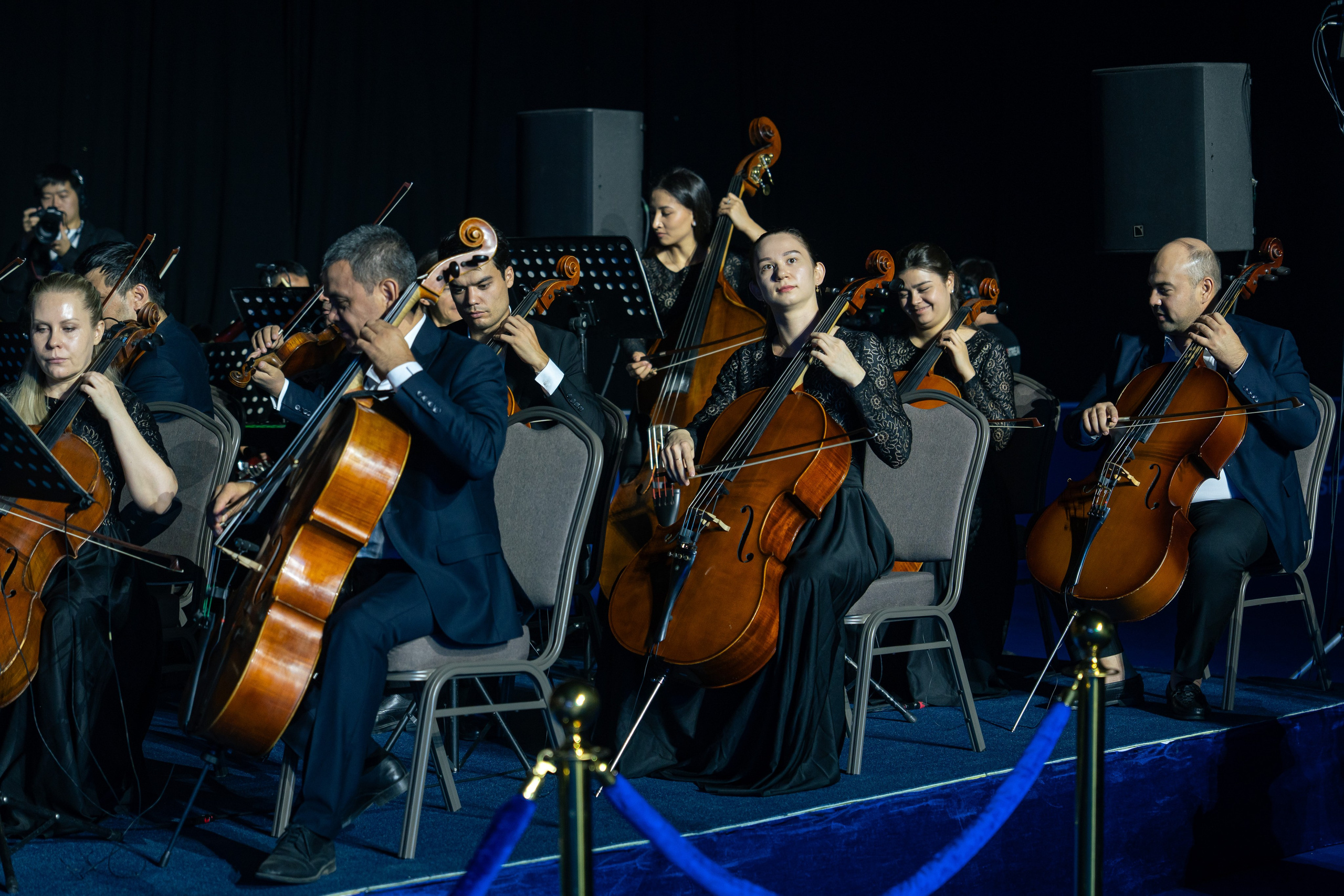 Как Central Asian University провёл одну из самых ярких выпускных церемоний. Георгий Намазов | Фотограф в Ташкенте