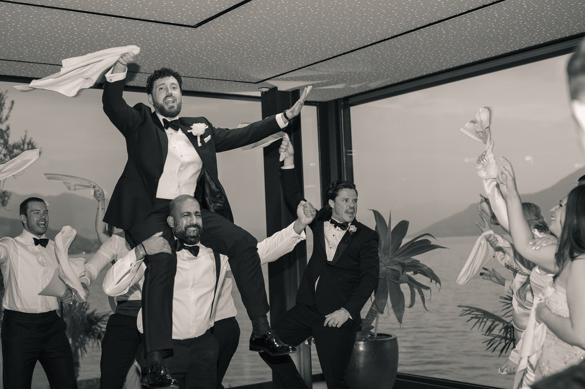 Roxie & Richard Wedding. Fotografo matrimonio Lago di Como Ferrari Media Production