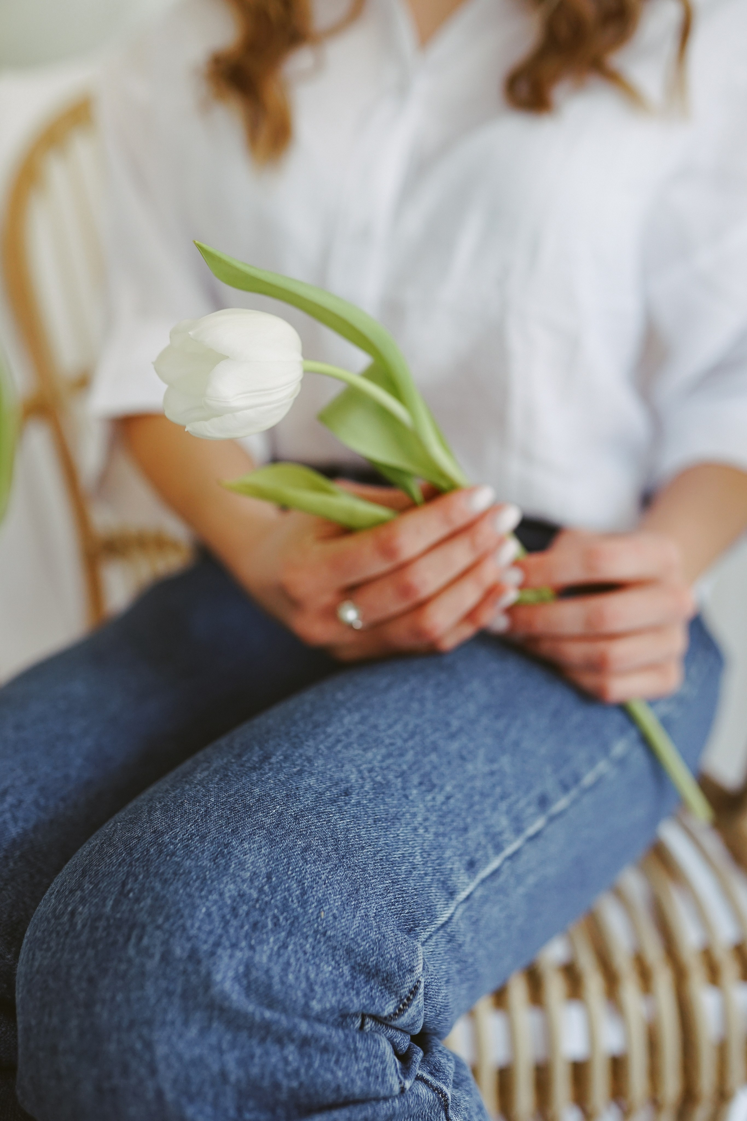 Ședințe Foto Primăvara Colorată Brașov | Mădălina Beda. Madalina Beda- Artist vizual, fotograf, doula la nastere, consultant babywearing Brasov si in toata tara