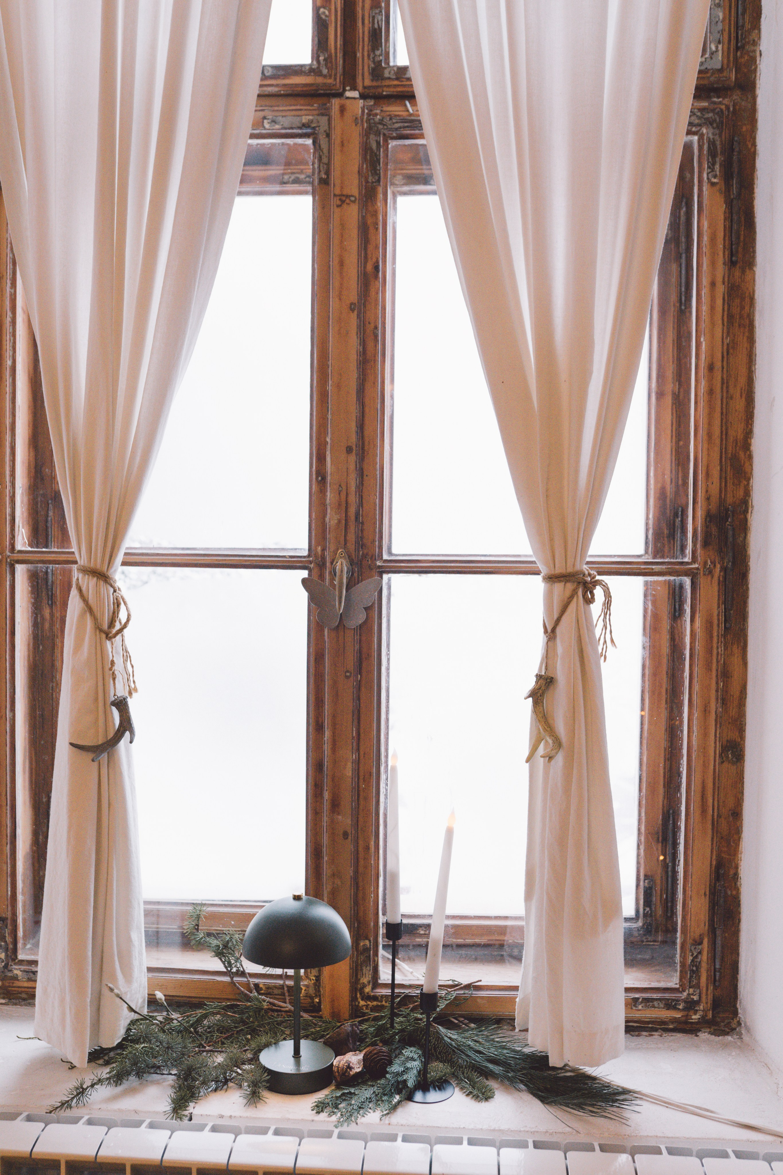 Fotografie de Eveniment Brașov: Povești Vizuale | Mădălina Beda. Madalina Beda- Artist vizual, fotograf, doula la nastere, consultant babywearing Brasov si in toata tara