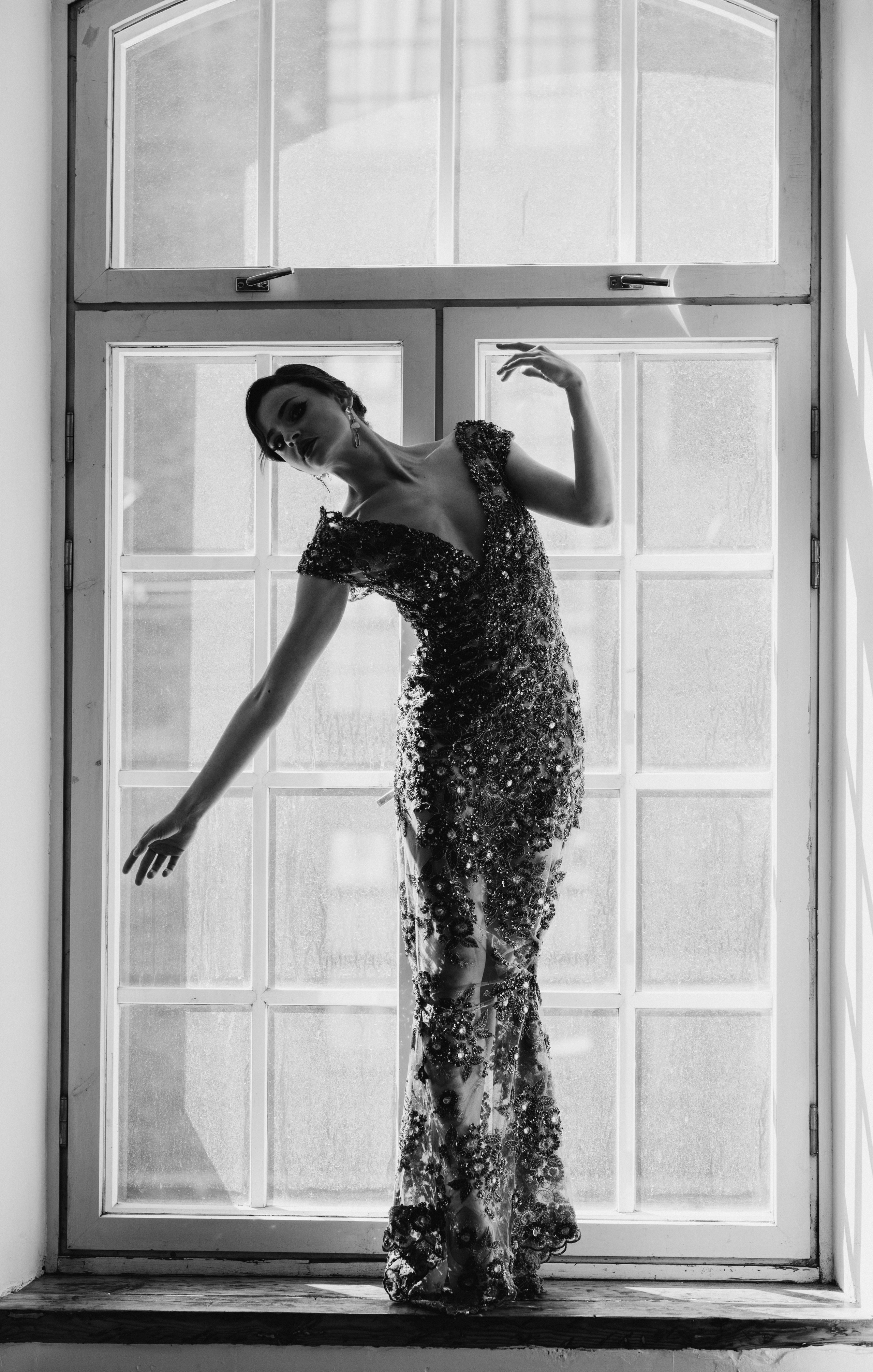 Riikka Couture, Riikka Ikäheimo, Violetta Keller, Portrait, Dancer. Wedding and potrait photographer in Helsinki Vickan O