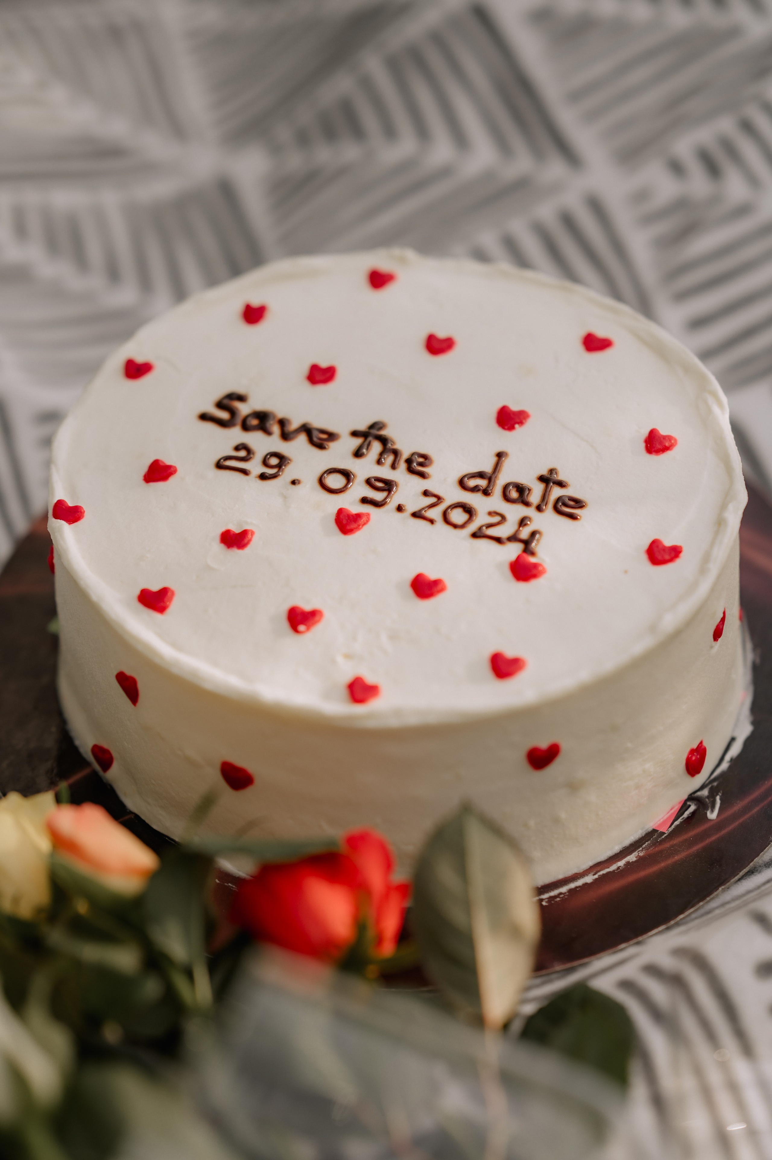 Magda + Andrei | Lovers in the garden. Proud Vision Weddings | Wedding Photography & Film — Servicii profesionale Foto Video Nunta Iasi