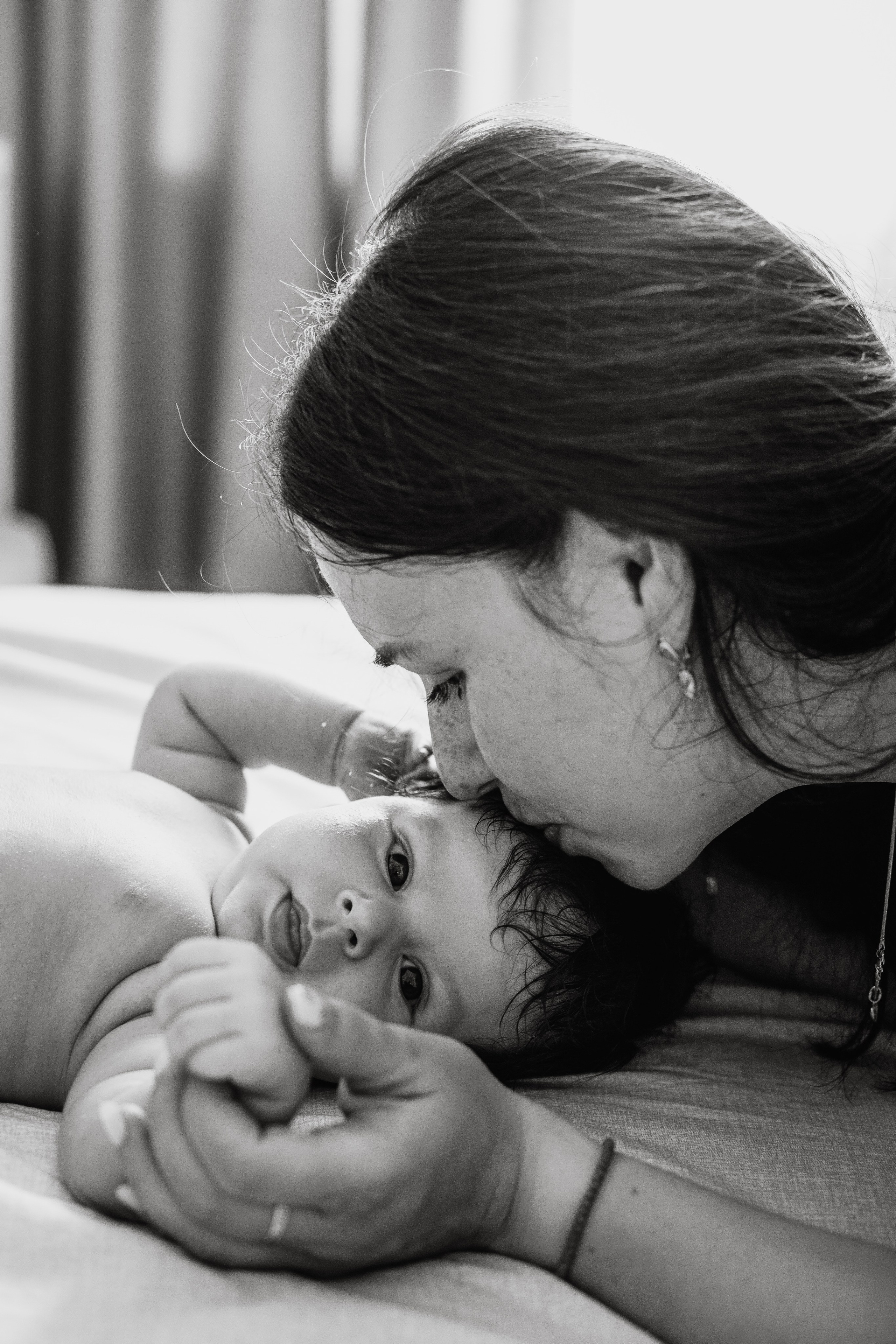 Natural Newborn Photography at Home – Soft & Timeless. Alisa Tant — Family and newborn photographer Bucks County, Montgomery county, Philadelphia, NJ