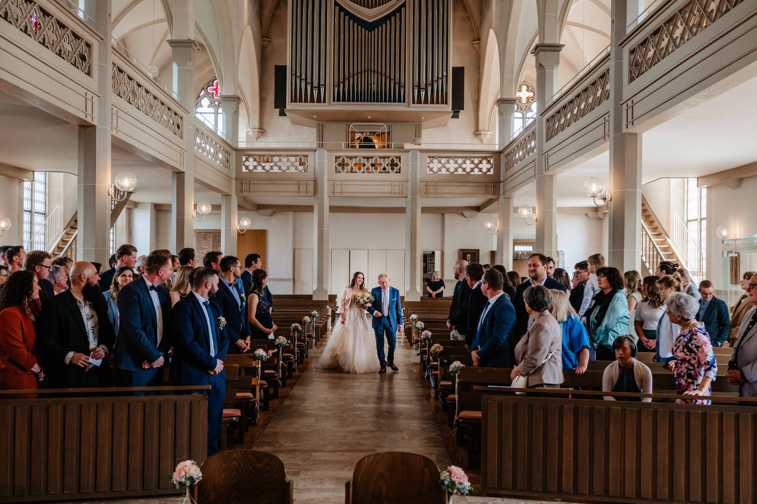 Hochzeit von Karoline & Martin im Hofgut Domäne Hechingen | GentleFrame Hochzeitsfotografie. Authentische, emotionale, zeitlose Hochzeitsfotografie aus Albstadt
