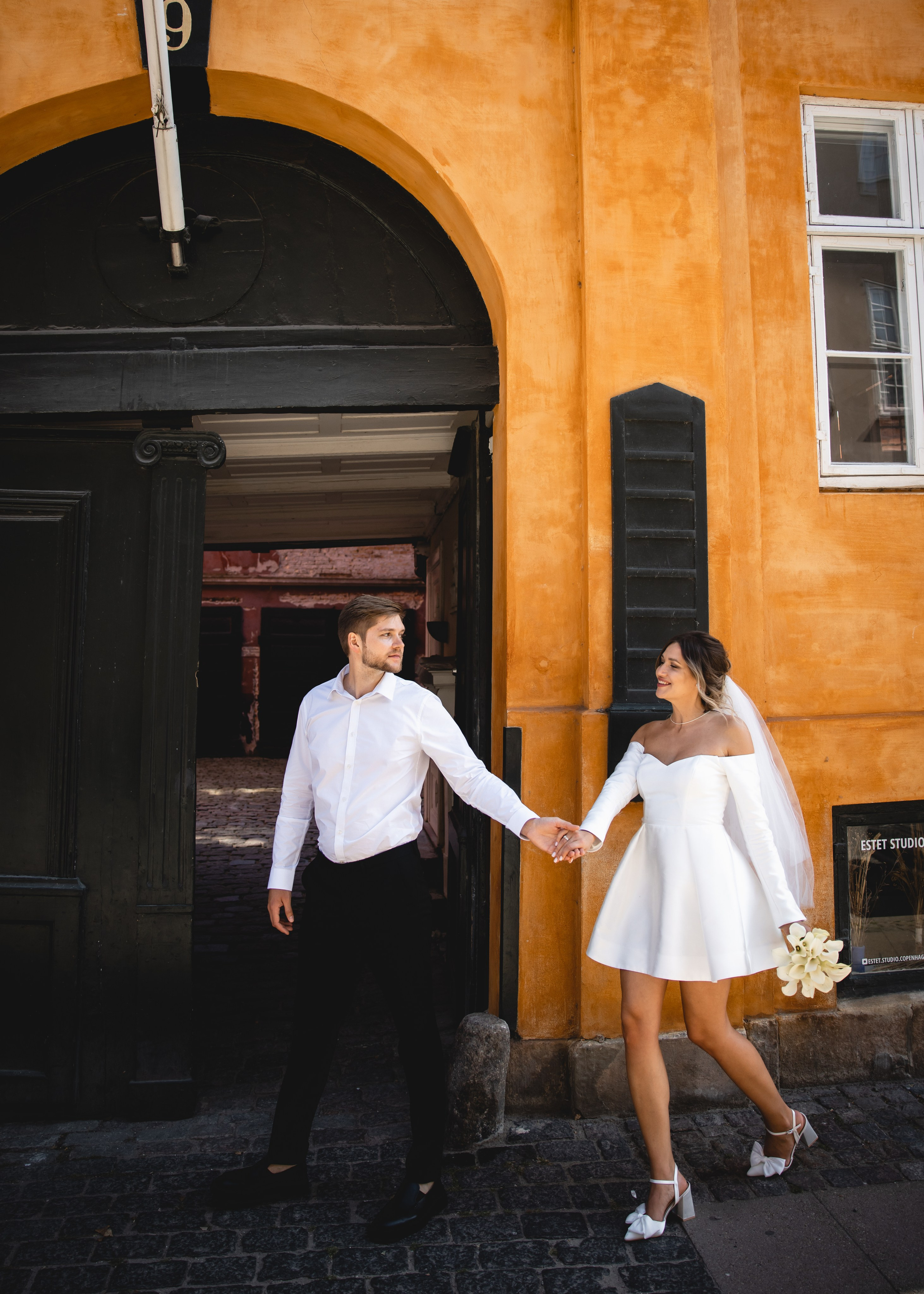 Julia and Slava. Professional wedding photographer in Copenhagen, Denmark — Julia Byron