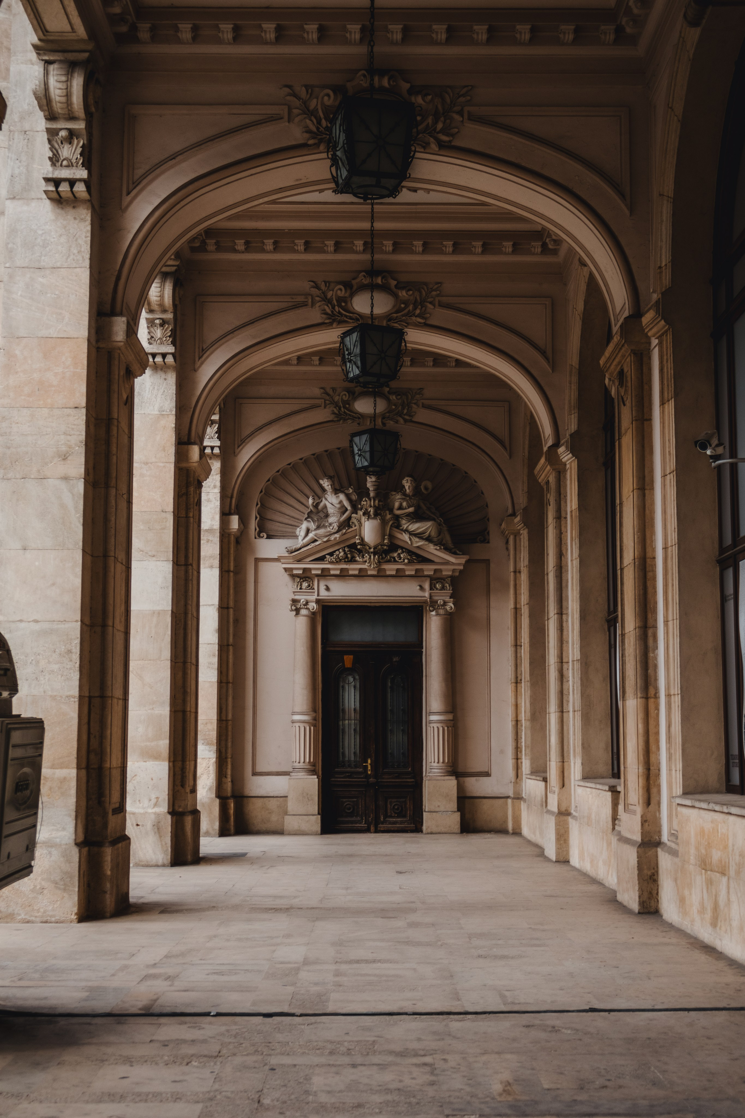 Bucharest. Дизайнер и Фотограф в Кишинёве Бусуйок Станислав