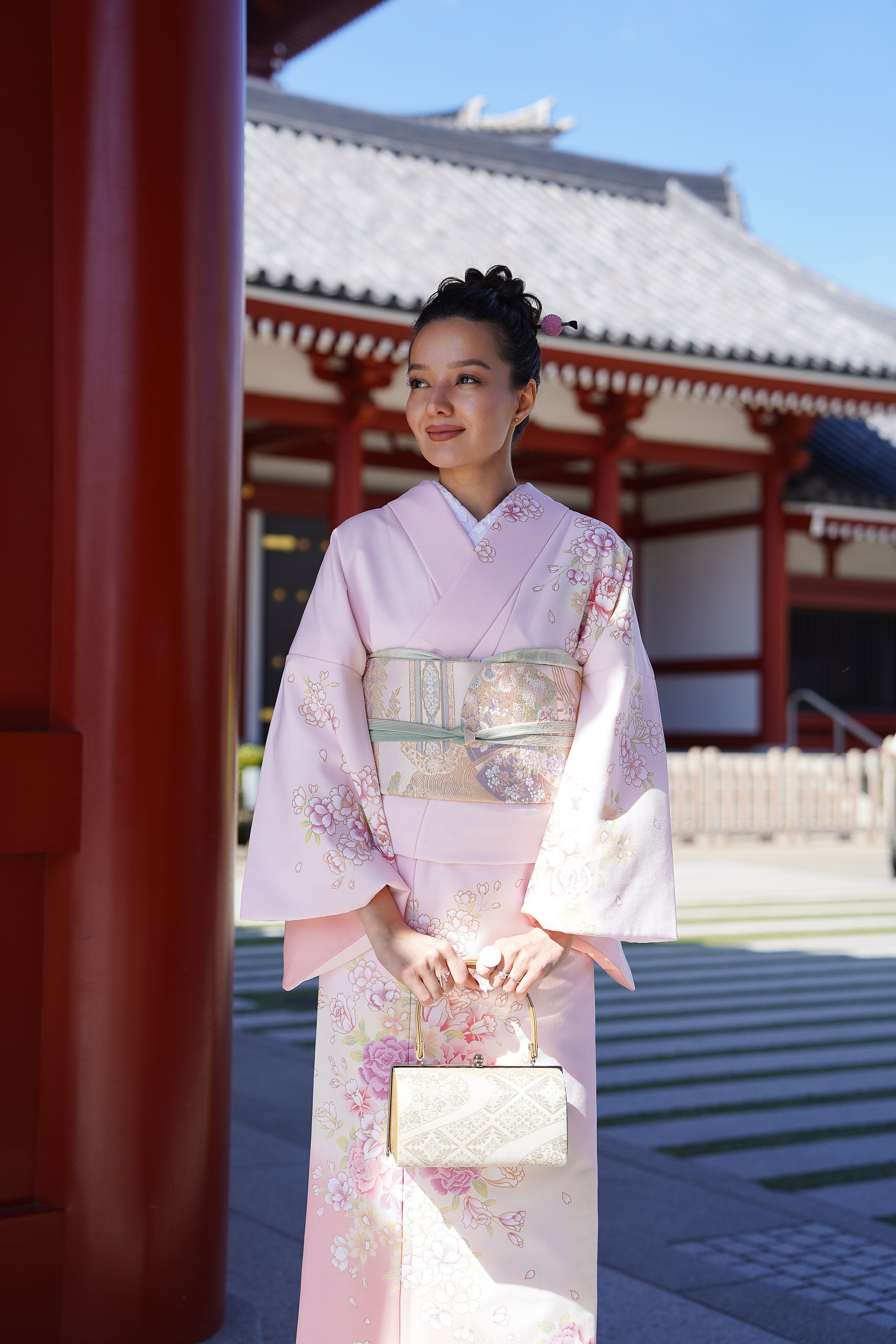 Khusnora. Фотограф в Токио Япония