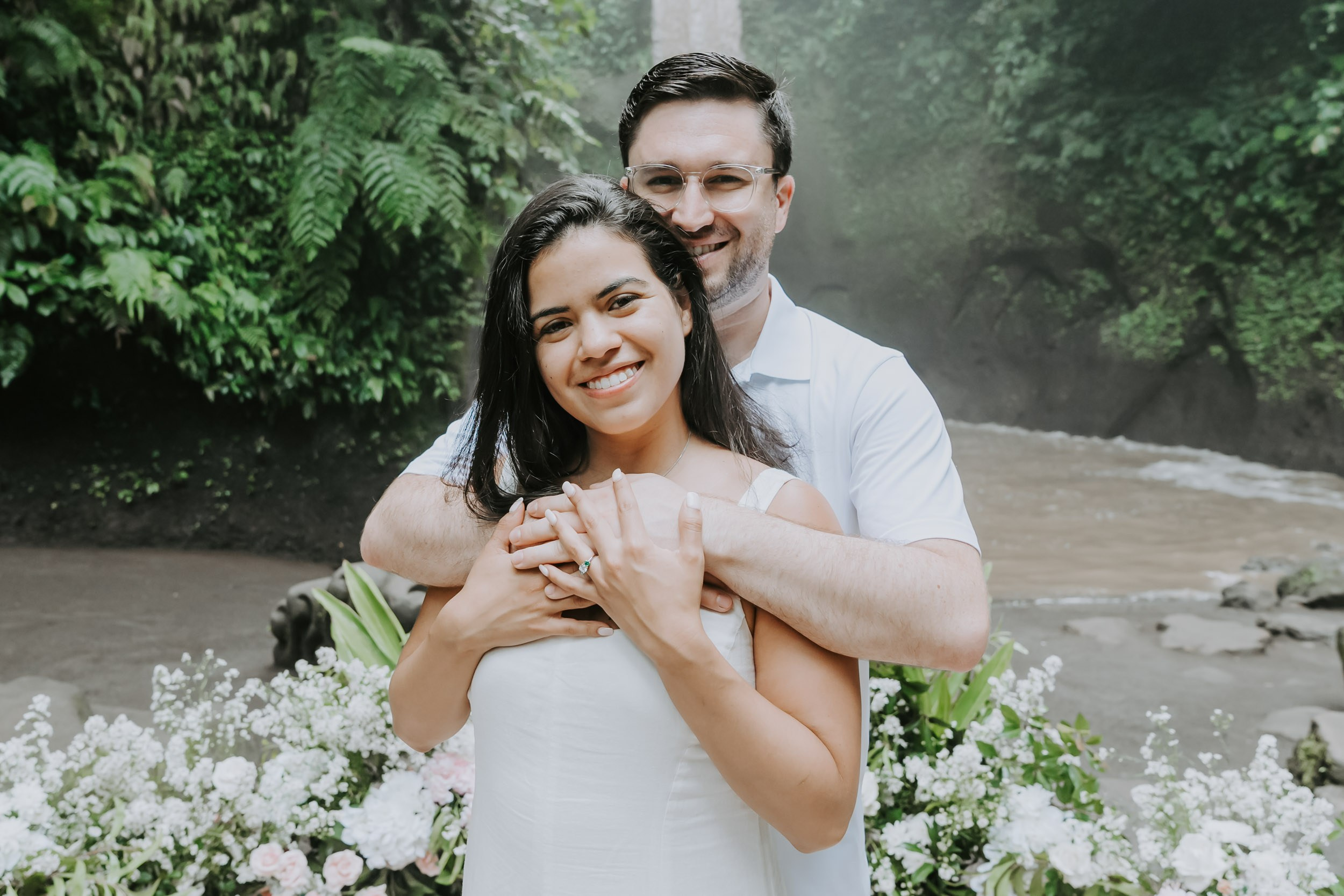 Marriage Proposal. Female Photographer in Bali