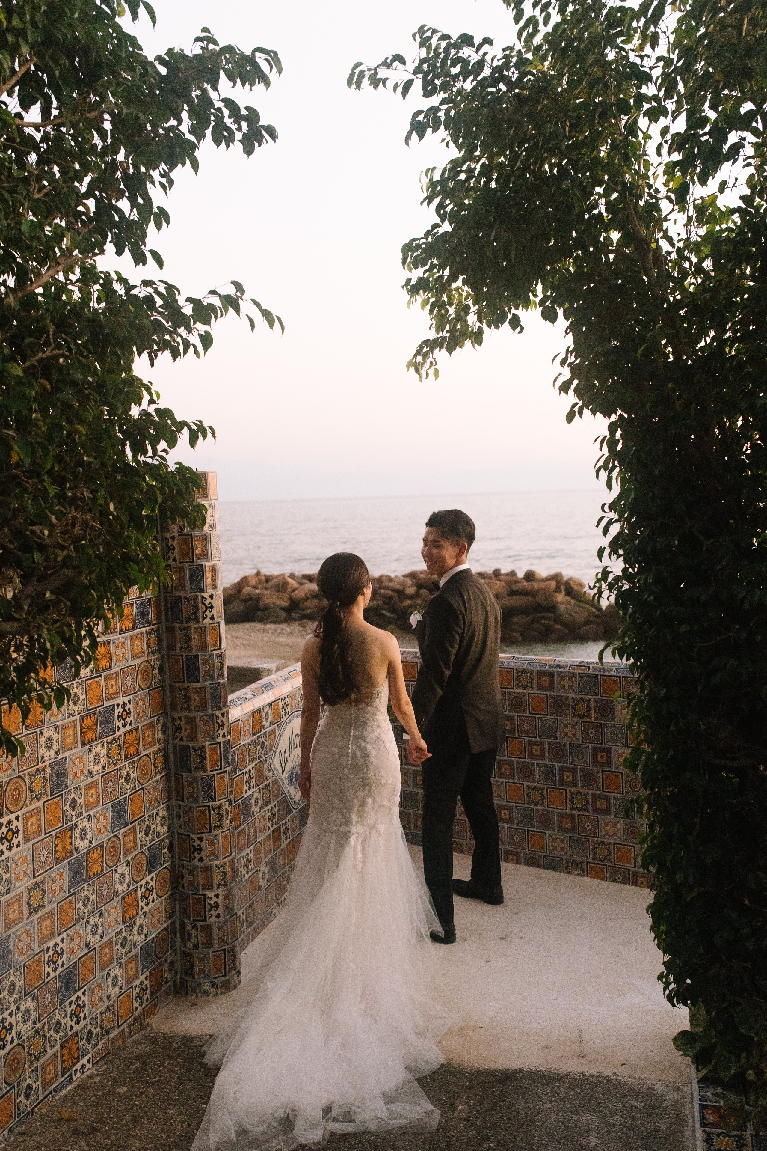 Martoca Beach Garden. Wedding photographer Mexico Sayulita Puerto Vallarta Punta Mita Cabo