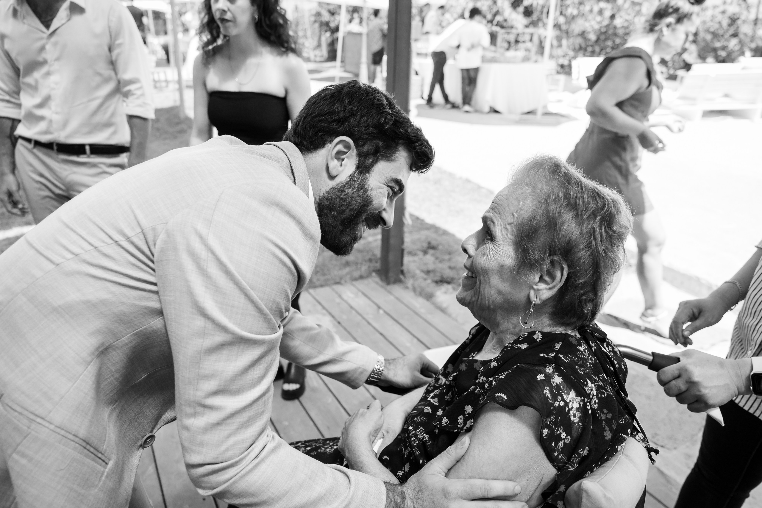 Levona & Chaim. AMIR BUCHNIK PHOTOGRAPHER