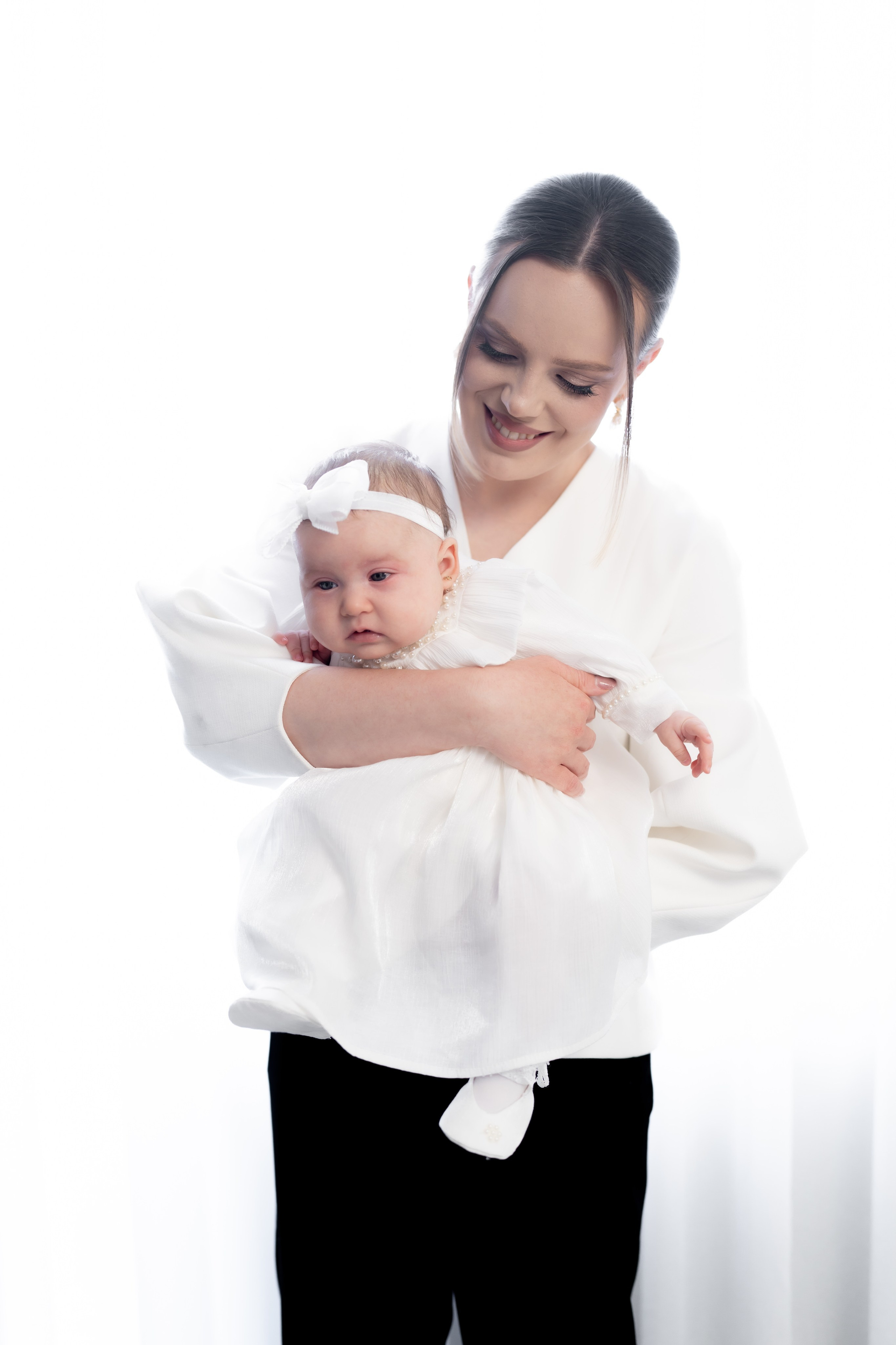 Ilinca. Mark Fazakas — Wedding Photographer