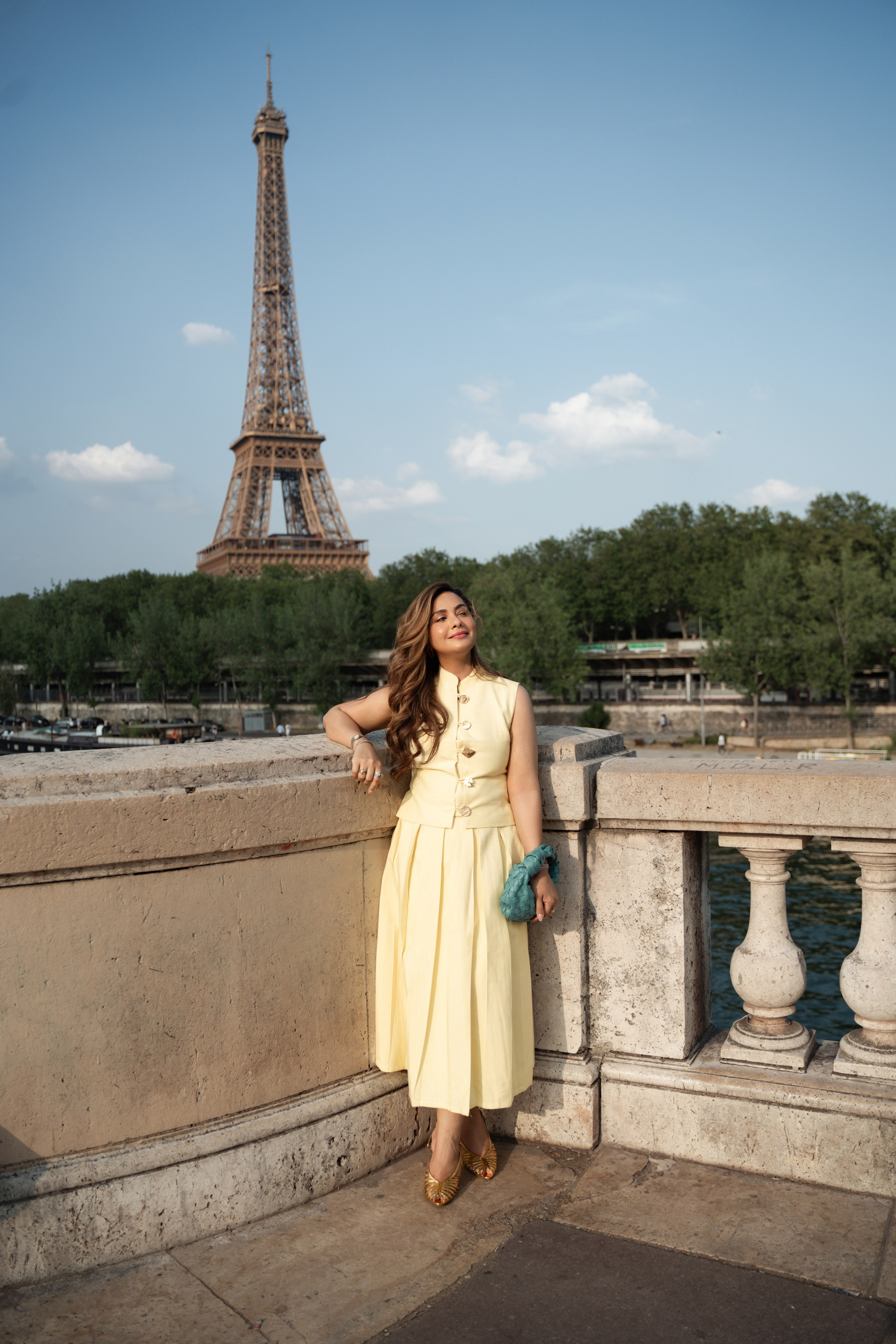 Megha (1 hour). Photographer in Paris|Solo and groups, portraits & content, couples photo-shoot in Paris at the best locations