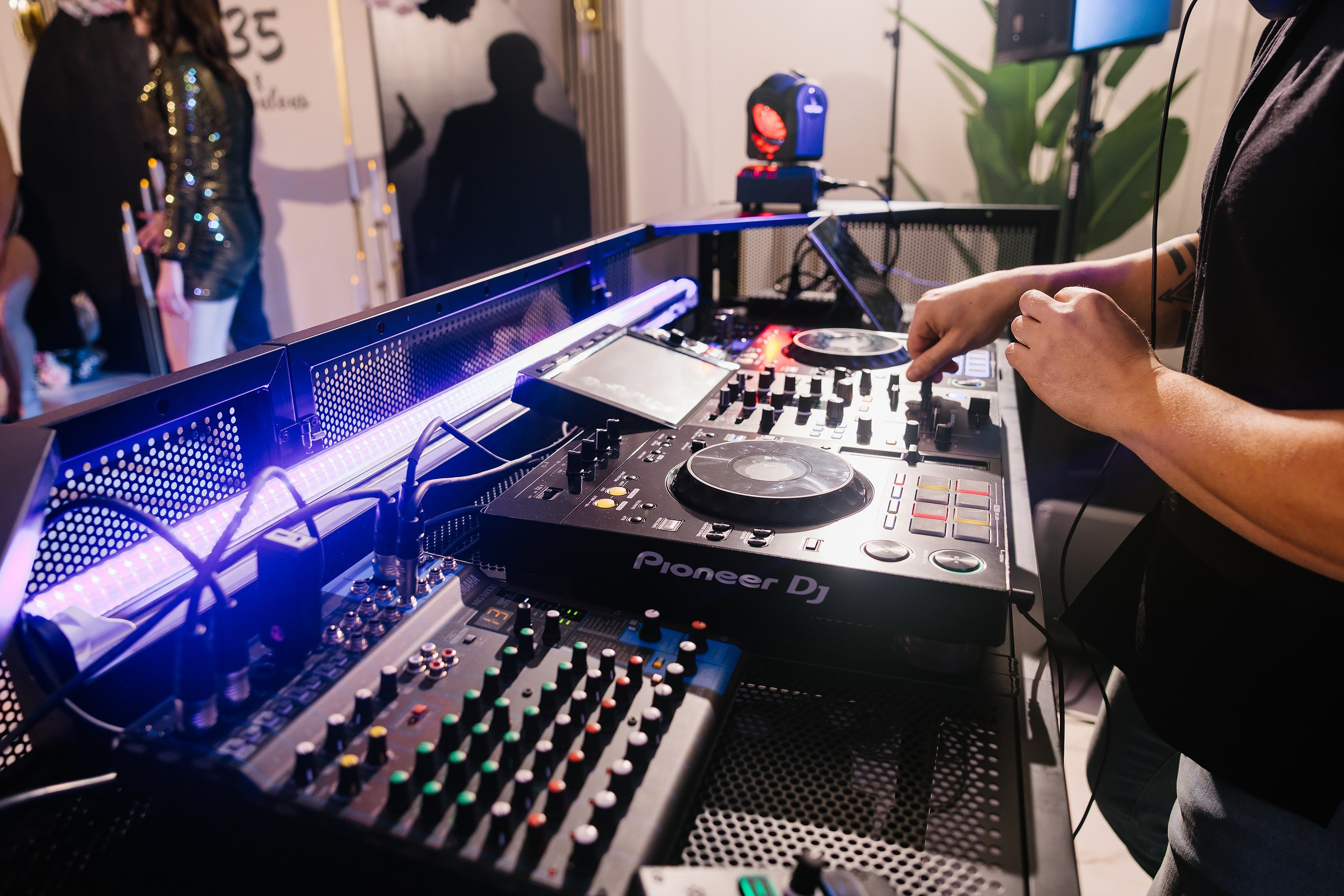 02.21.2025 Birthday Party. Wedding family event photographer in Chicago Nick Yushevich