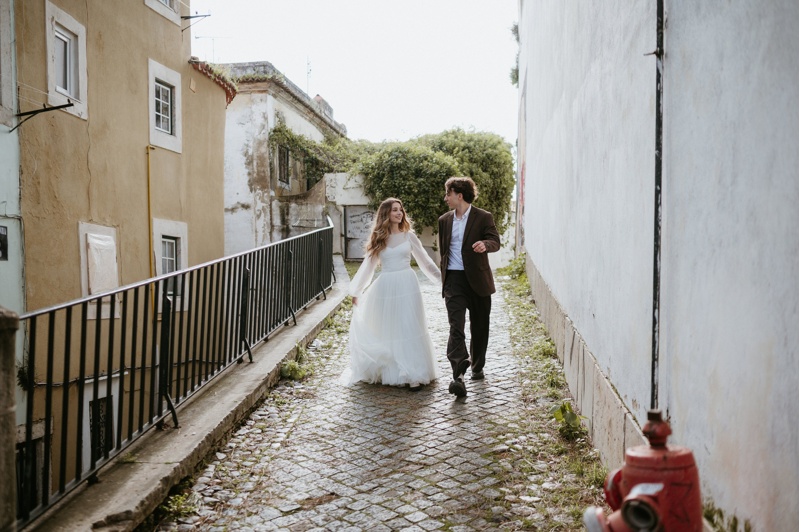 Ședință foto romantică în Lisabona – Inspirație pentru fotografiile de nuntă. Valentin Melen — wedding photographer
