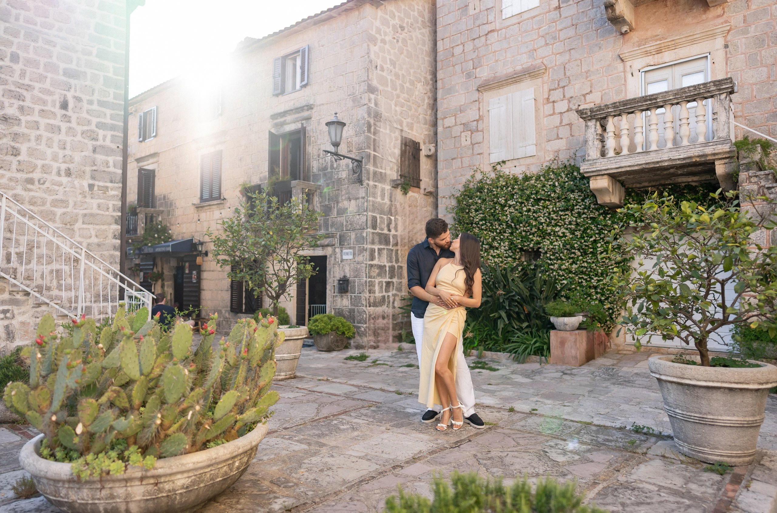 Perast Engagement Photoshoot. Bryllupsfotograf og videograf i Montenegro | Maria & Vasilii