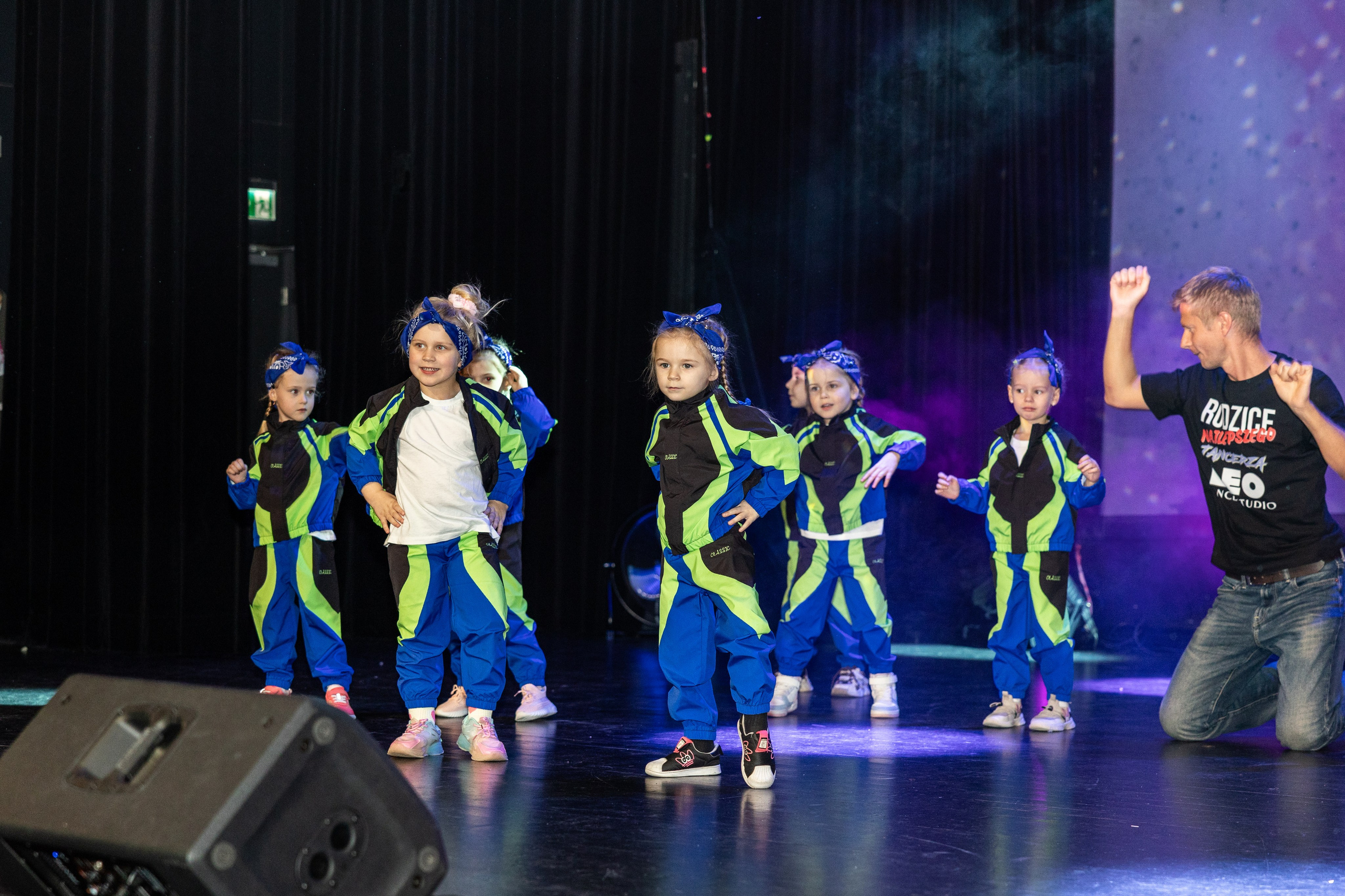 LEO DANCE SHOW WINTER 2025. Семейный и детский фотограф в Варшаве Мила Бобровская