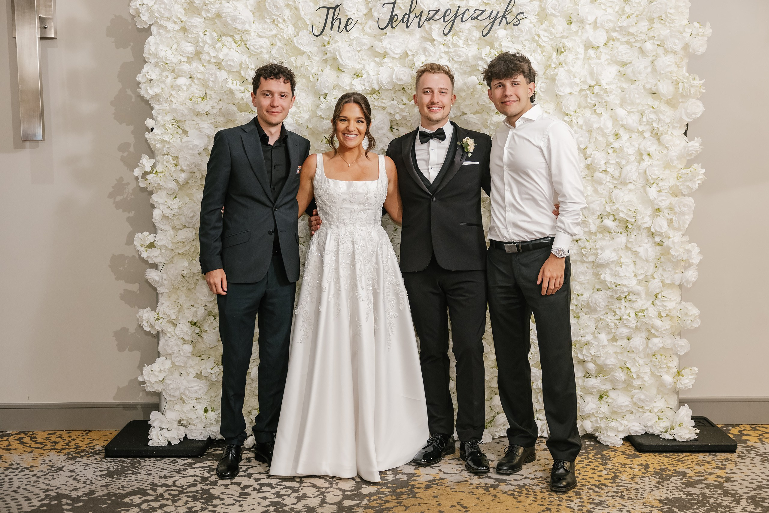 09.06.2025 Wedding. Wedding family event photographer in Chicago Nick Yushevich