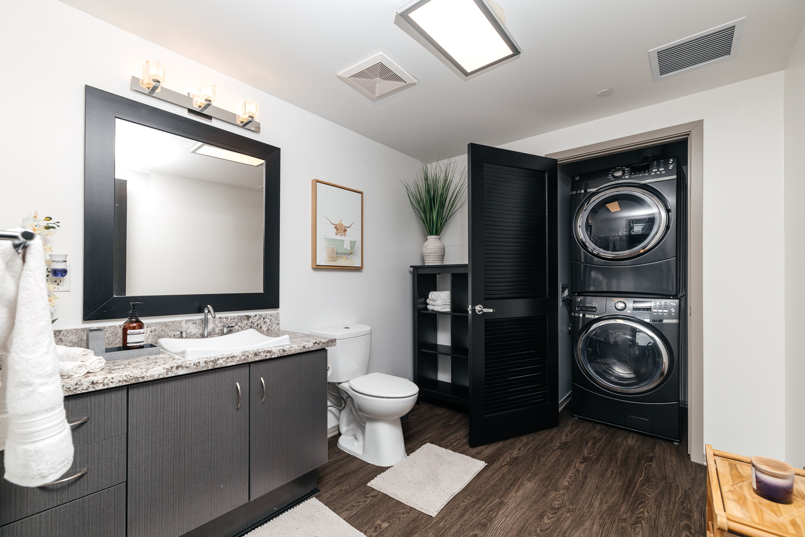 Flippant Apartments. Photographer Andrei White