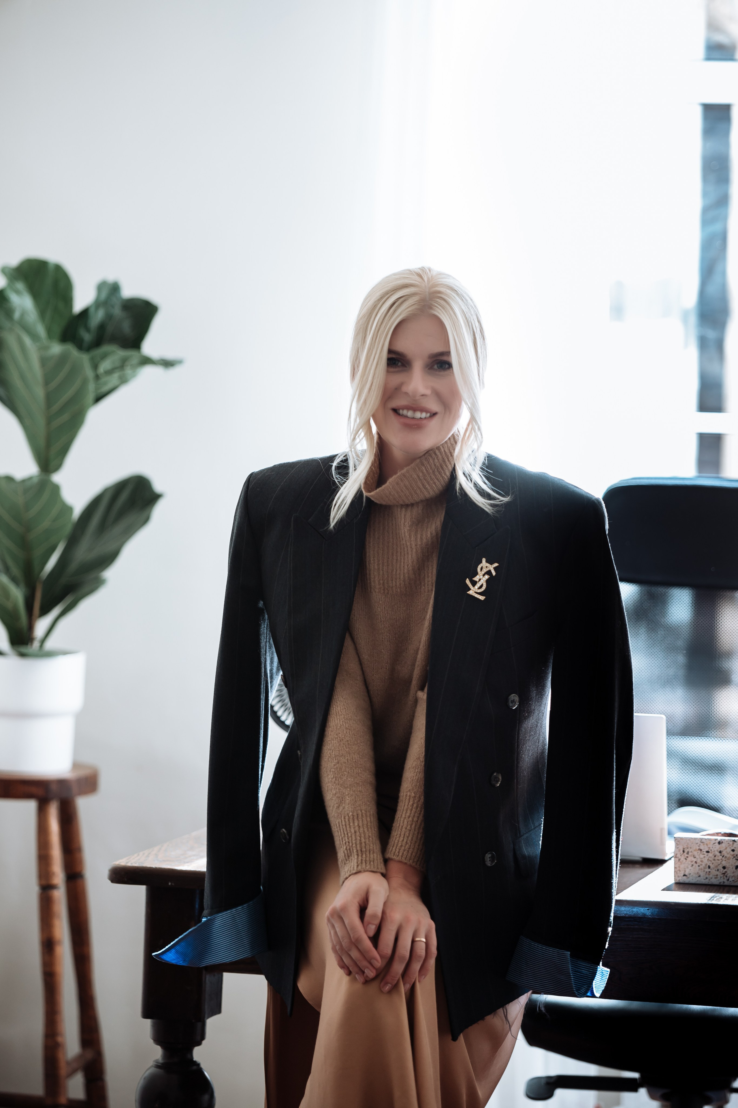 Agata|numerologė, radikalaus atleidimo trenerė. Wedding, christening and family photographers in Vilnius, Lithuania