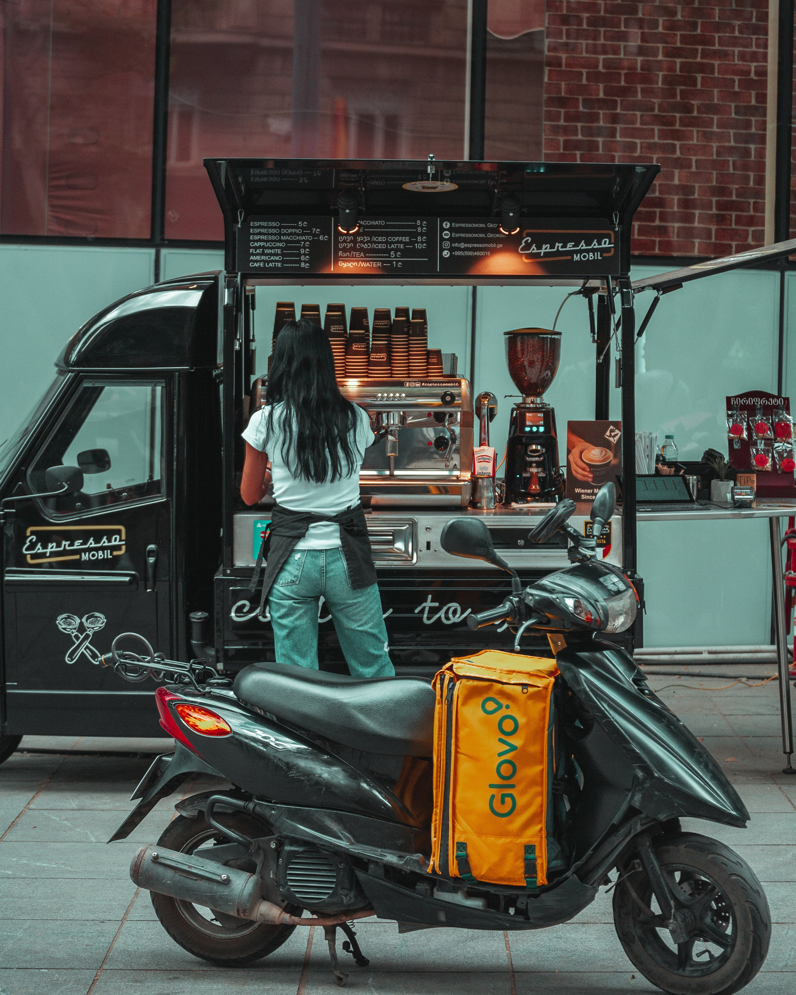 T B I L I S I. Bspander