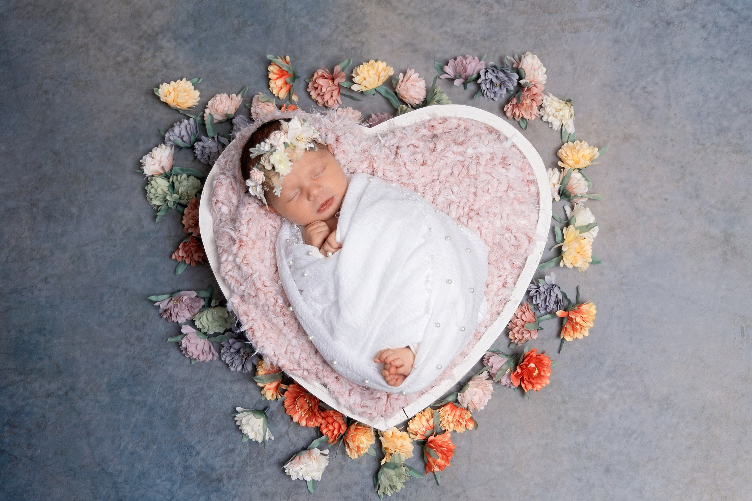 Newborn. Professional photographer in NYC Kristina Bagdasaryan