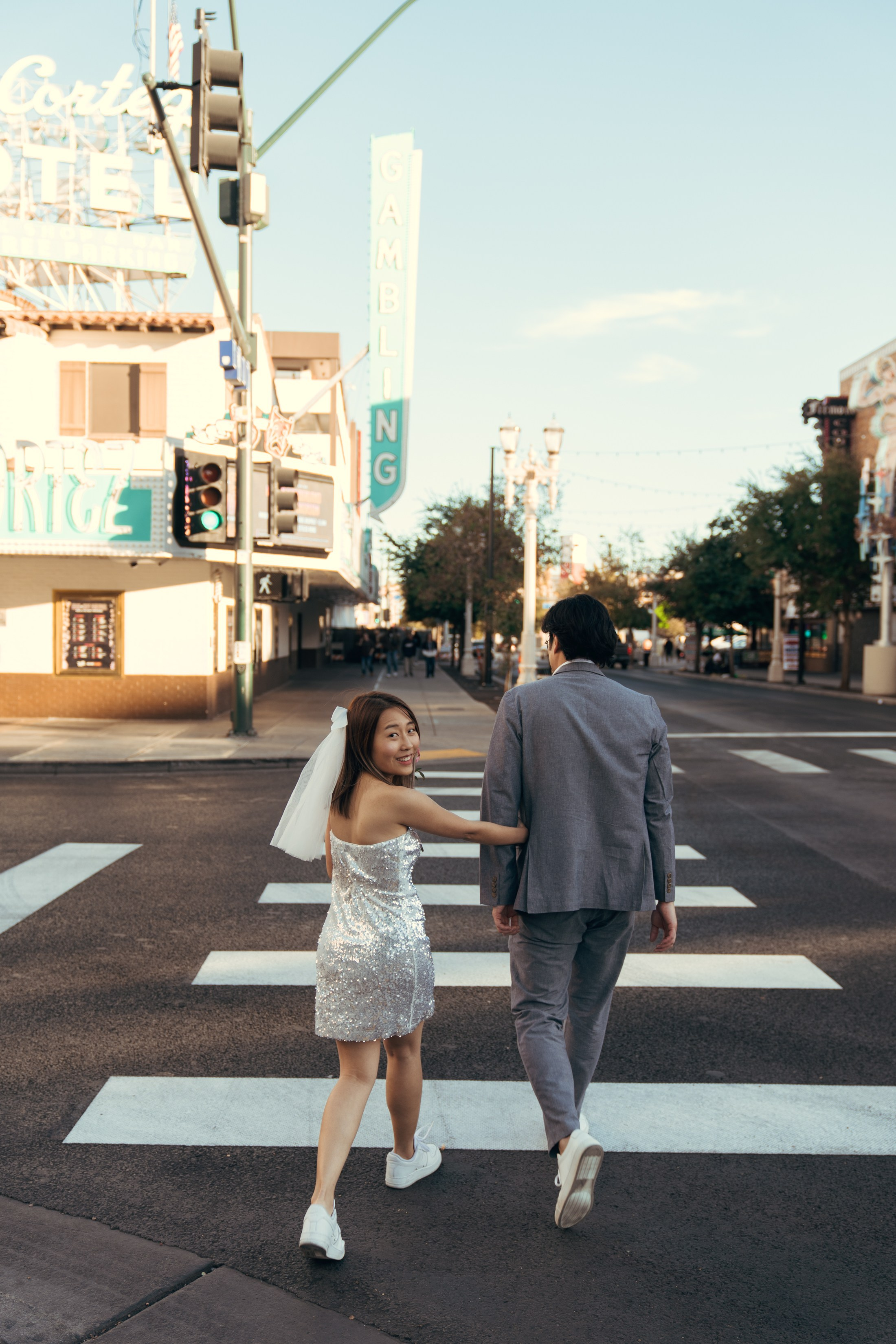 Yee Po& Jit. Wedding & elopement photographer Viktoriya Kravtsov. Las Vegas