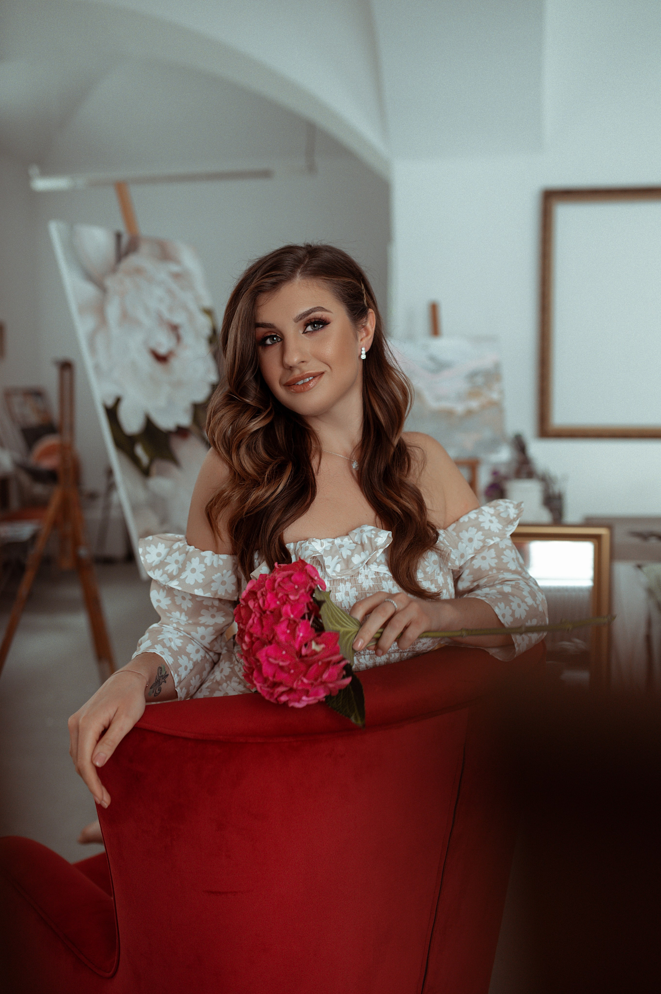 Artproject. ANNA-MARIA PHOTO CONTENT CREATOR — фотограф, эстет, художник и визуальный эксперт в Instagram, работающий в Праге