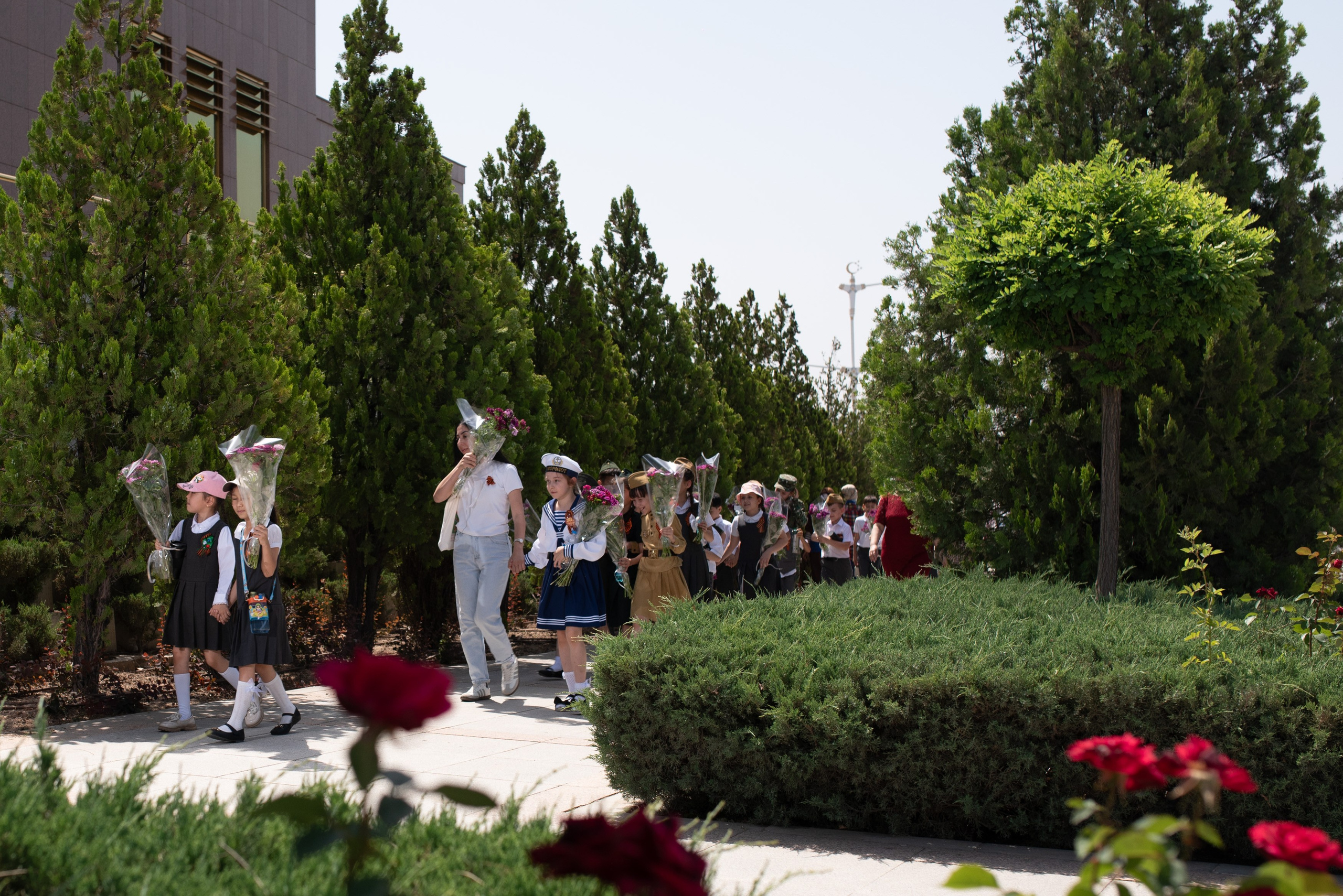 Вечный огонь 2"А» класс. Ваш фотограф в Ашхабаде Гамлет Осипов