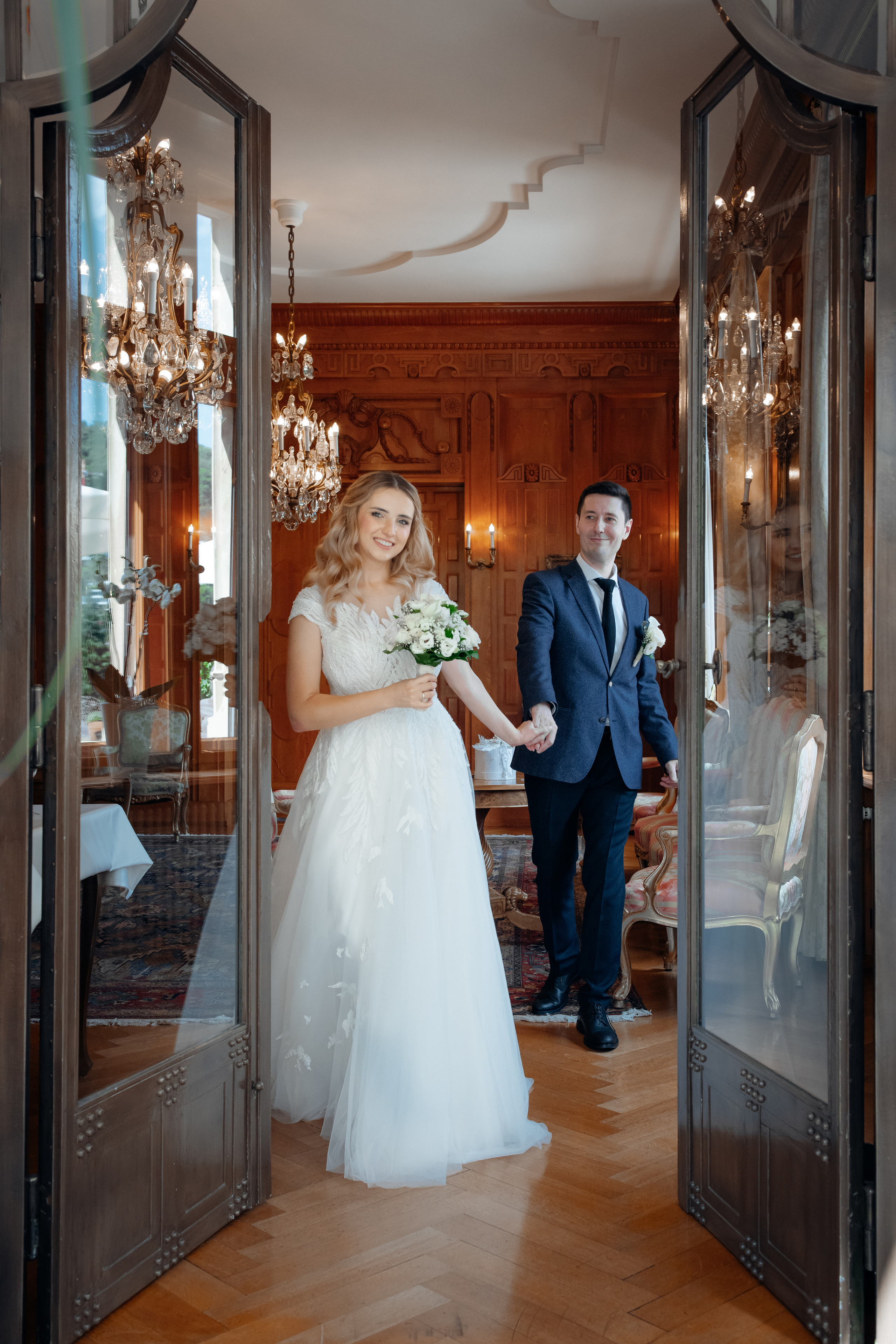 PORTFOLIO. I am Elena Altendorfer. Wedding photographer in Zurich and Switzerland