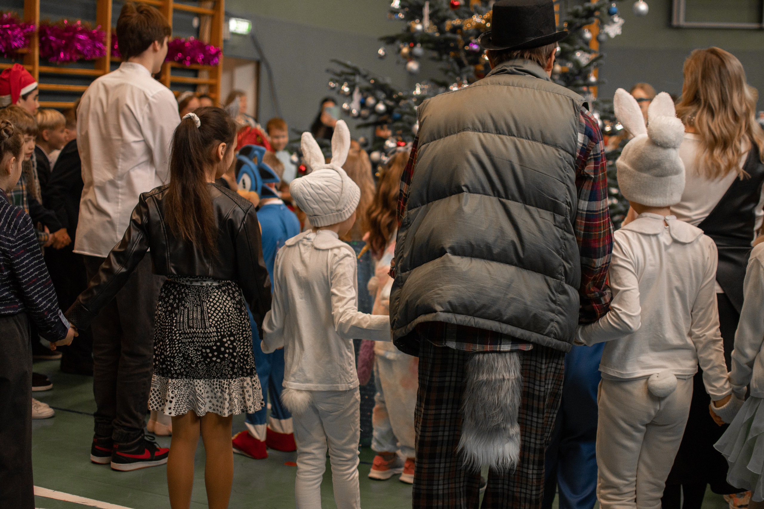 Новогодний хоровод. Семейный и детский фотограф