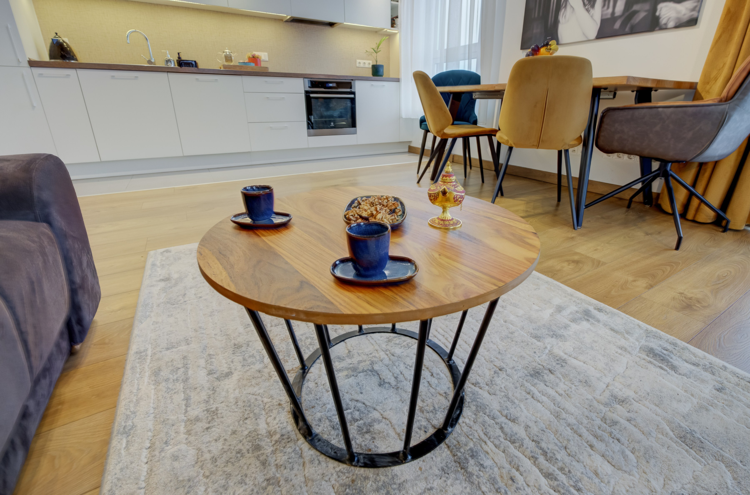 Karaliaučiaus g. 9 c, 2 k buto fotosesija. Elina Sapiega fotografė Vilniuje