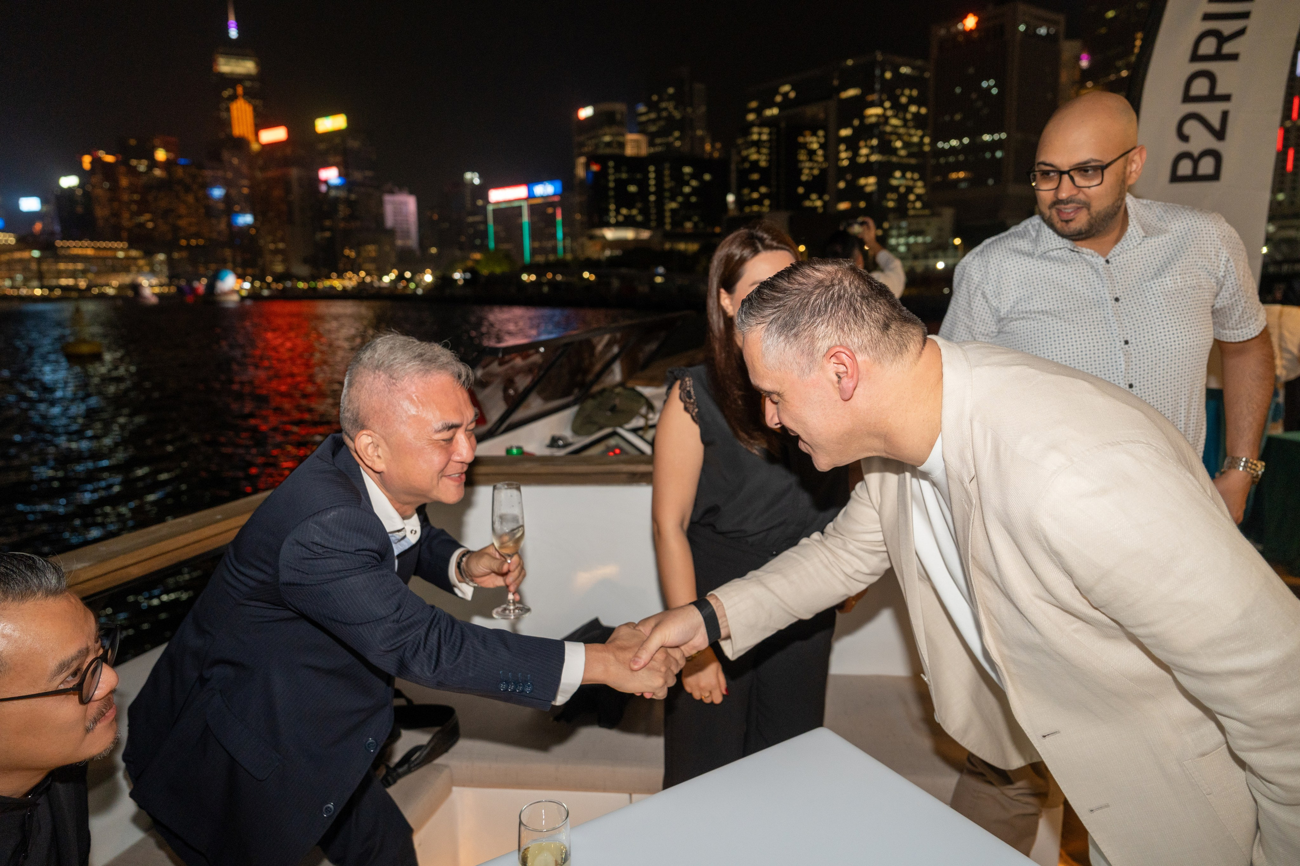 BE2PRIME. PHOTOGRAPHER IN HONG KONG (WEDDING, FASHION, FAMILY, EVENTS)