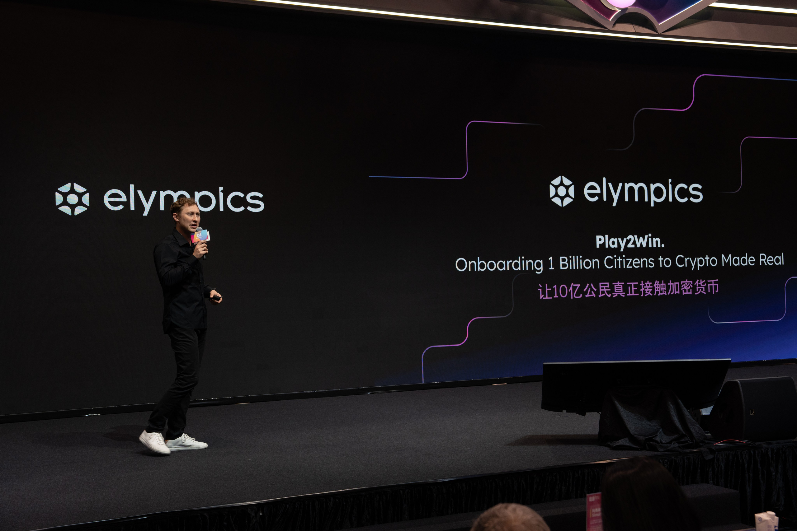 TON. PHOTOGRAPHER IN HONG KONG (WEDDING, FASHION, FAMILY, EVENTS)