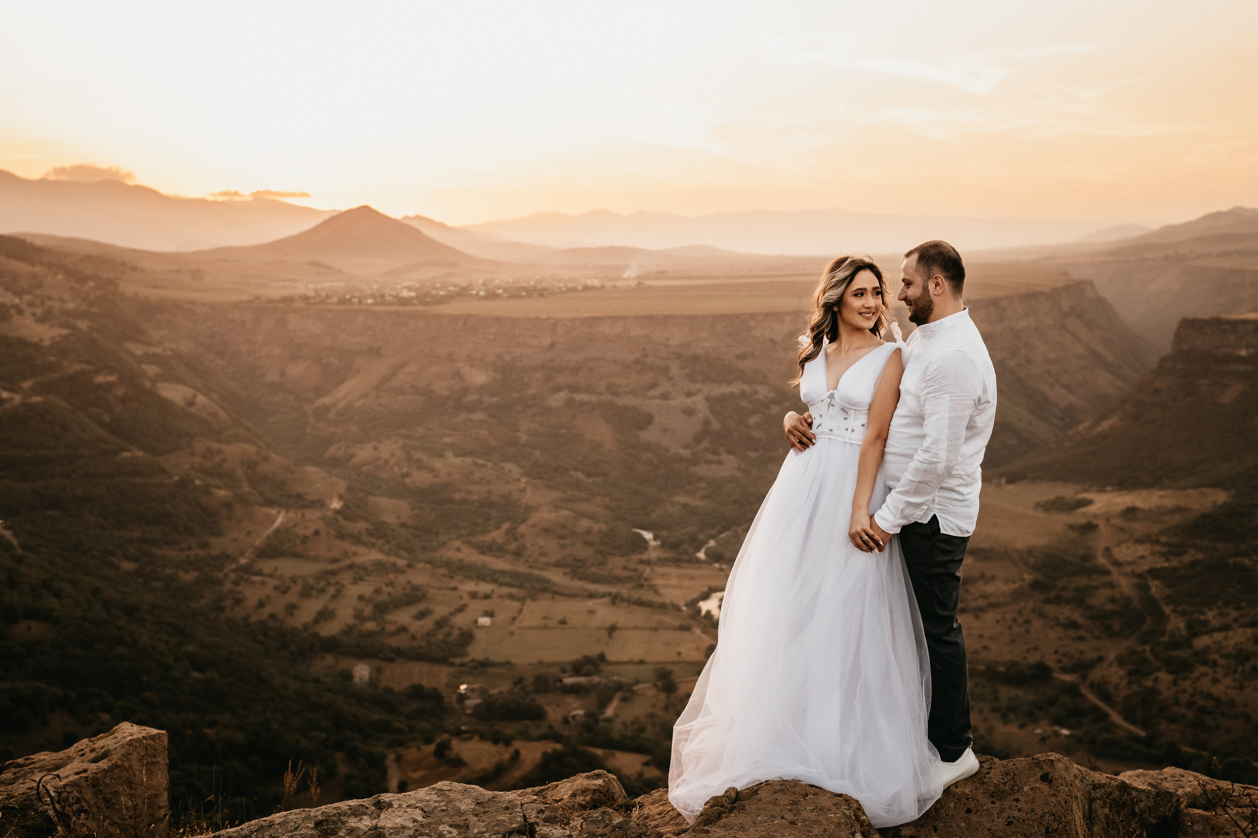 Arman & Mariam. Wedding photos and video shooting in Armenia and all over the world!!! Photographer in Yerevan