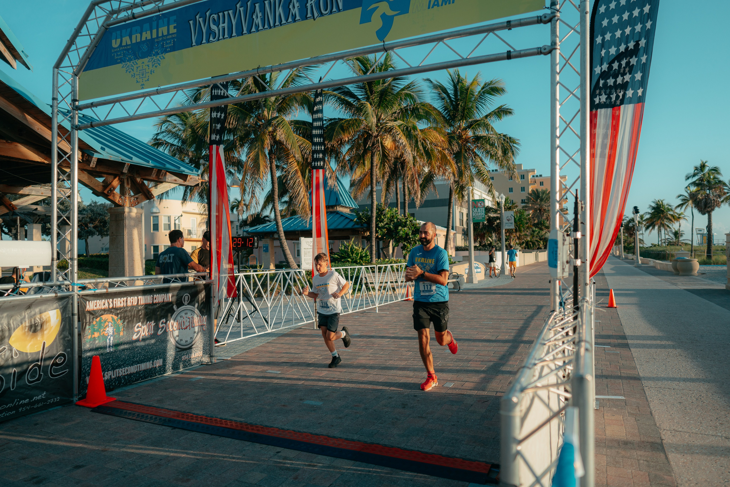 VYSHYVANKA RUN. ФОТОГРАФ ФЛОРИДА МАЙАМИ