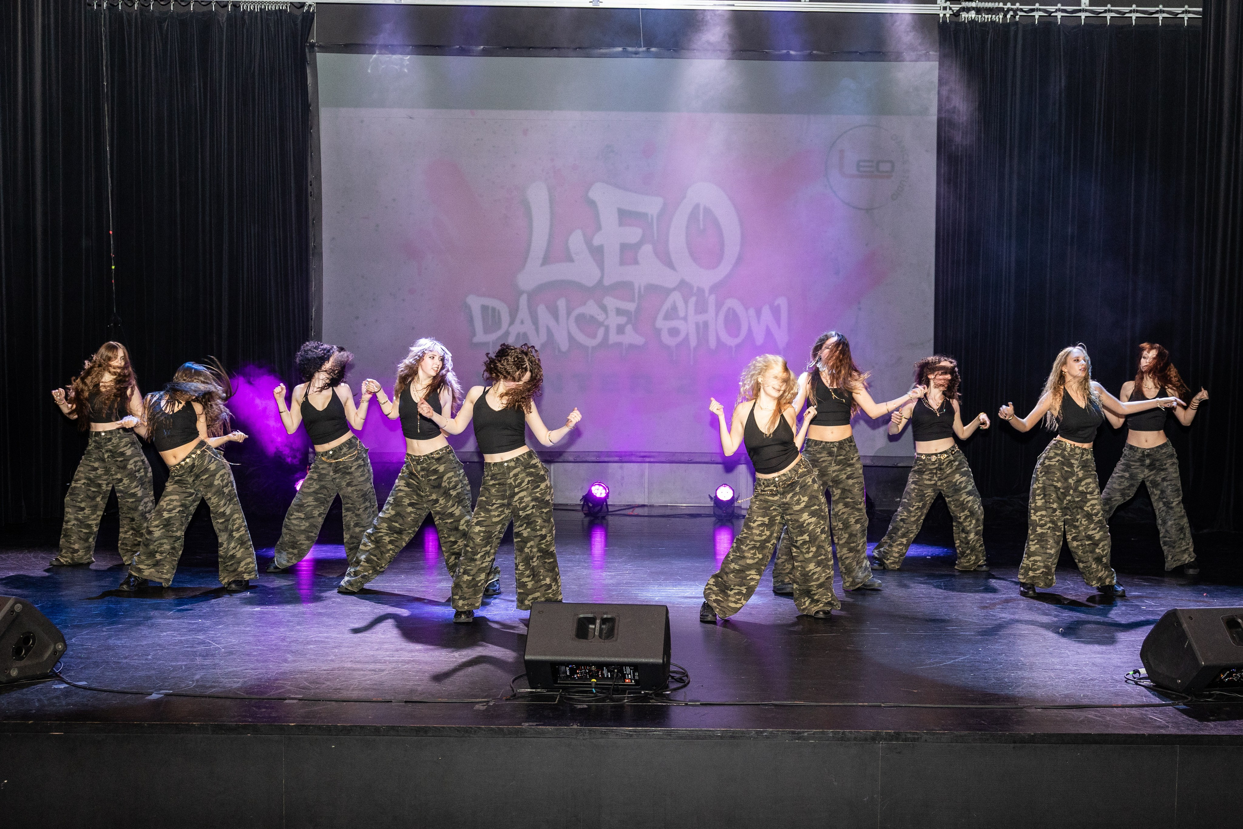 LEO DANCE SHOW WINTER 2025. Семейный и детский фотограф в Варшаве Мила Бобровская