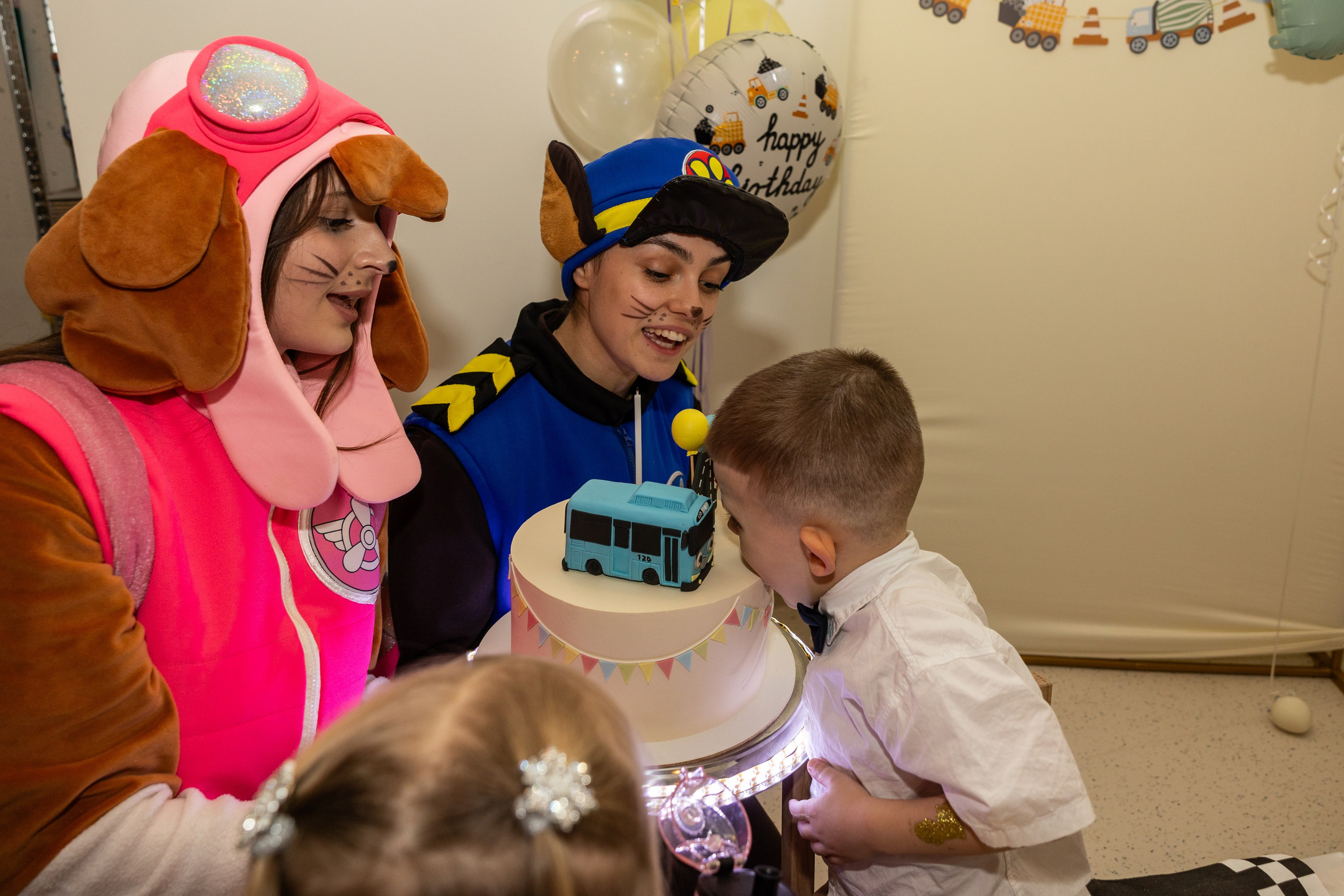 День рождения Артёма 24 января 2026 года. Семейный и детский фотограф в Варшаве Мила Бобровская