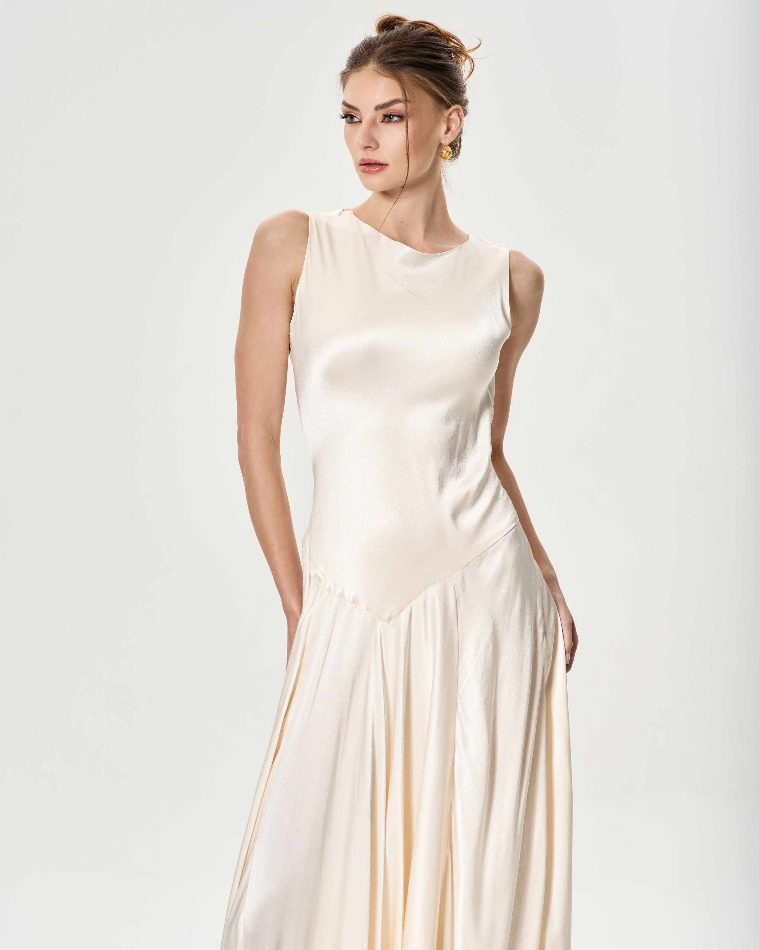 E-COMMERCE FASHION. Dubai photographer Anastasiia.dxb — portrait, fashion and brand photoshoots. Professional photographer for personal and commercial projects