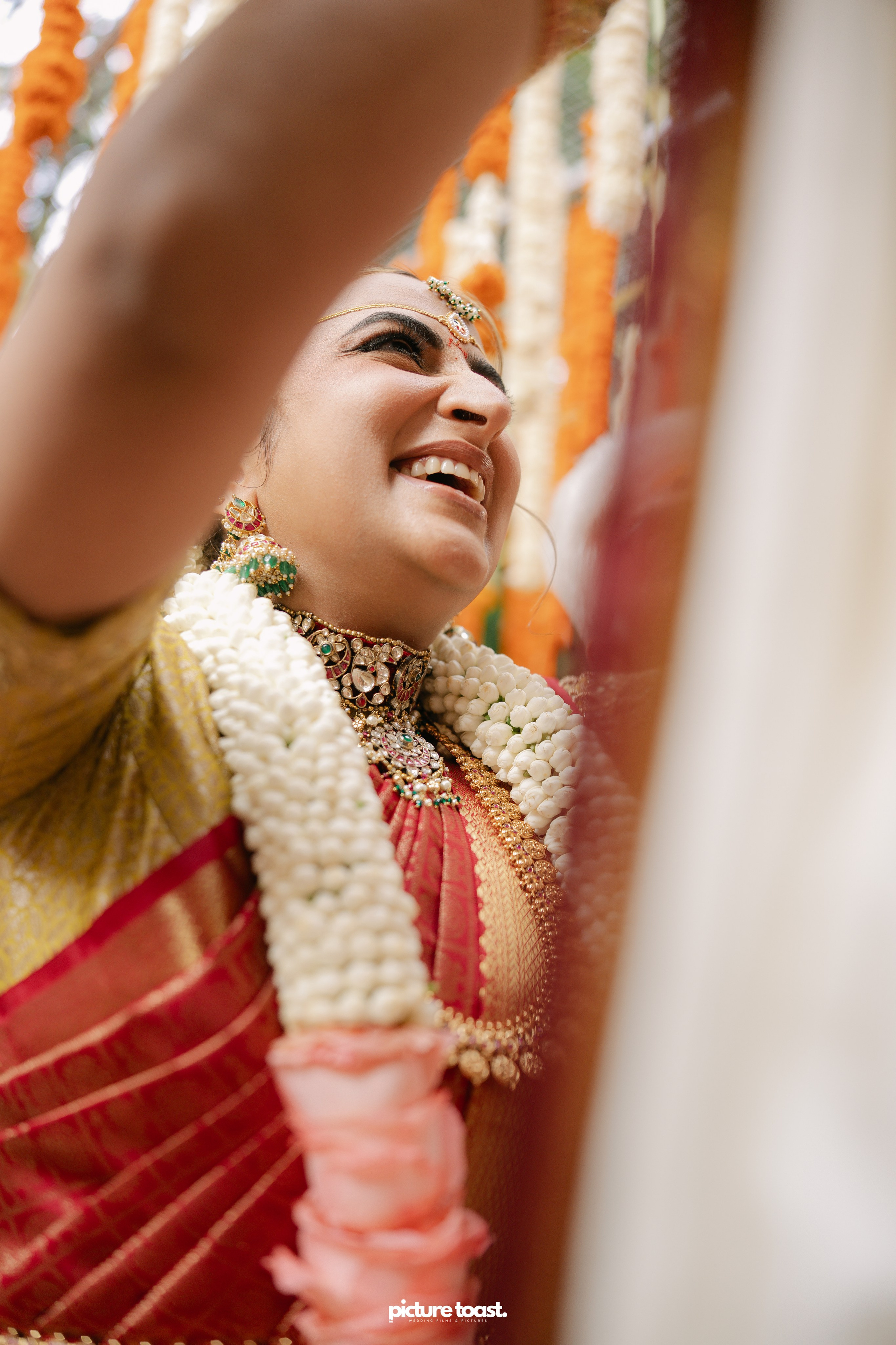 South Indian Wedding Ft. Aashna & Rajiv. Fine art Wedding Photographers in India & Canada