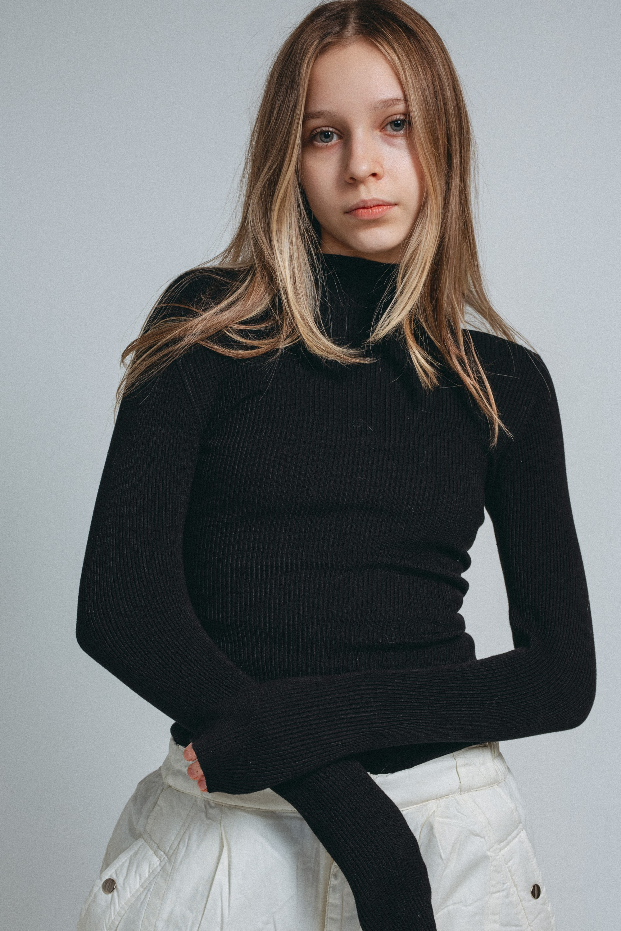 Mallikuvaus ● Lisa. Valokuvaaja Lahti, Helsinki Elena Salonen