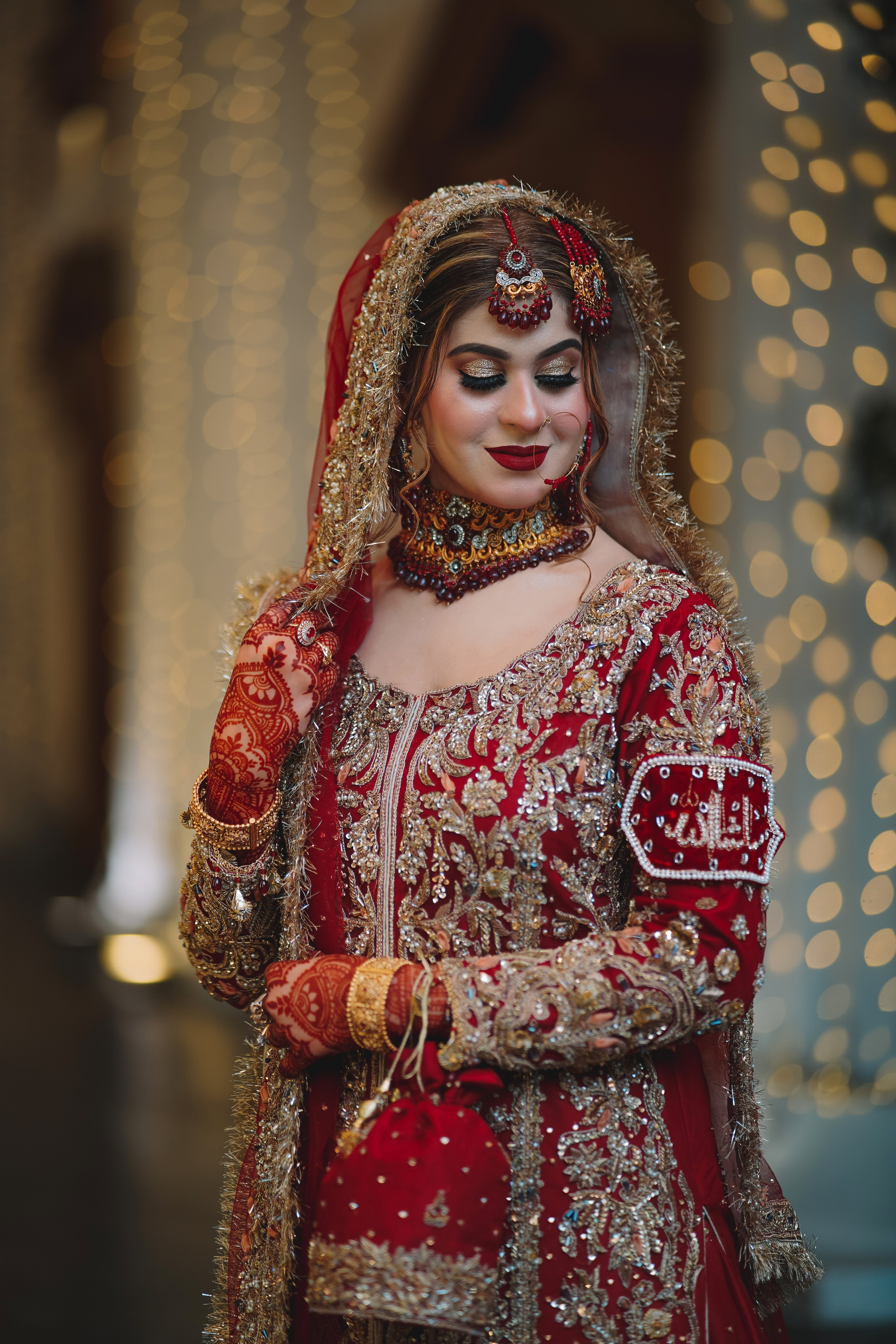 Portfolio. MomentsbyFNF — capturing timeless wedding stories across Pakistan with passion, artistry & heart