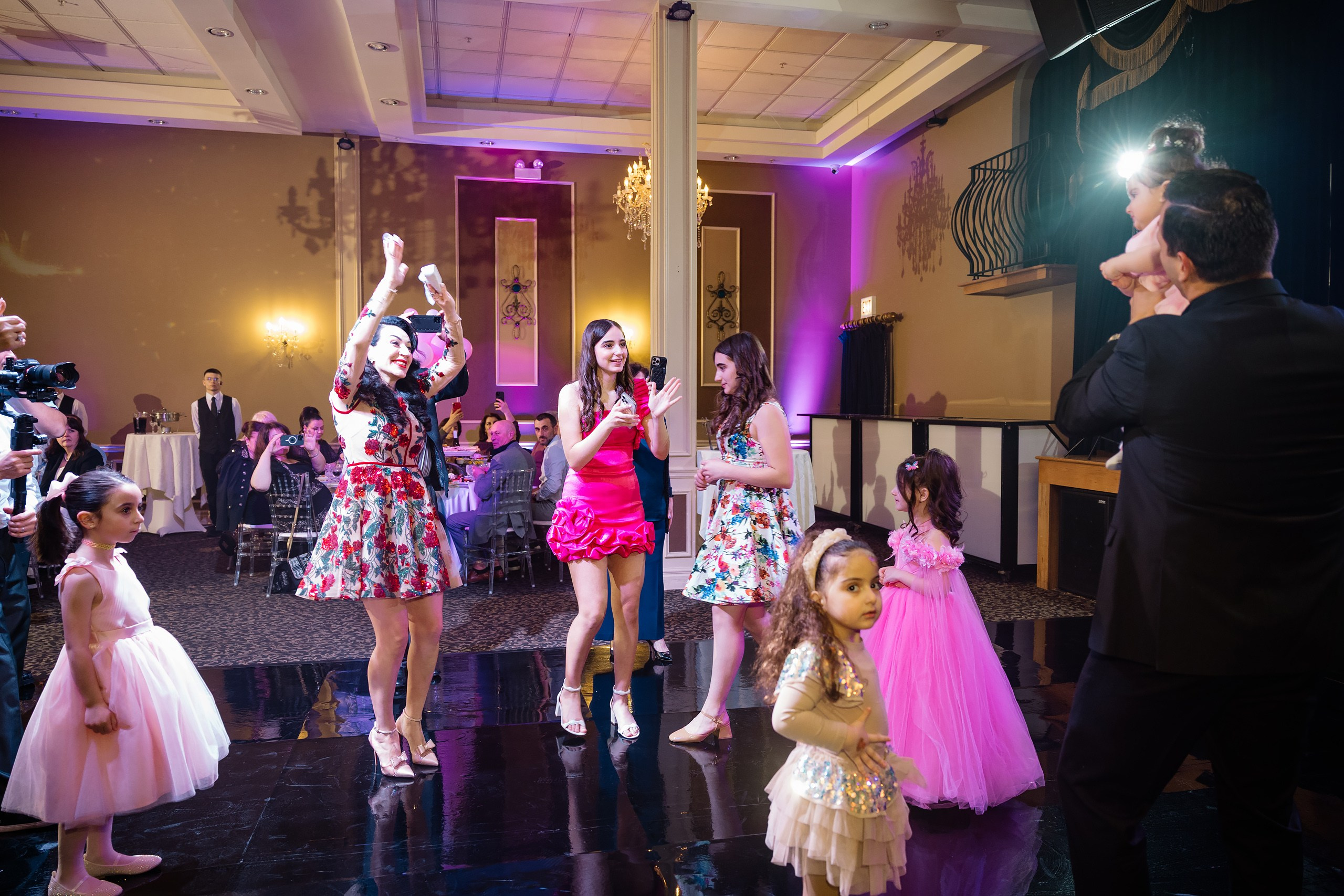 04.13.2025 First birthday. Wedding family event photographer in Chicago Nick Yushevich