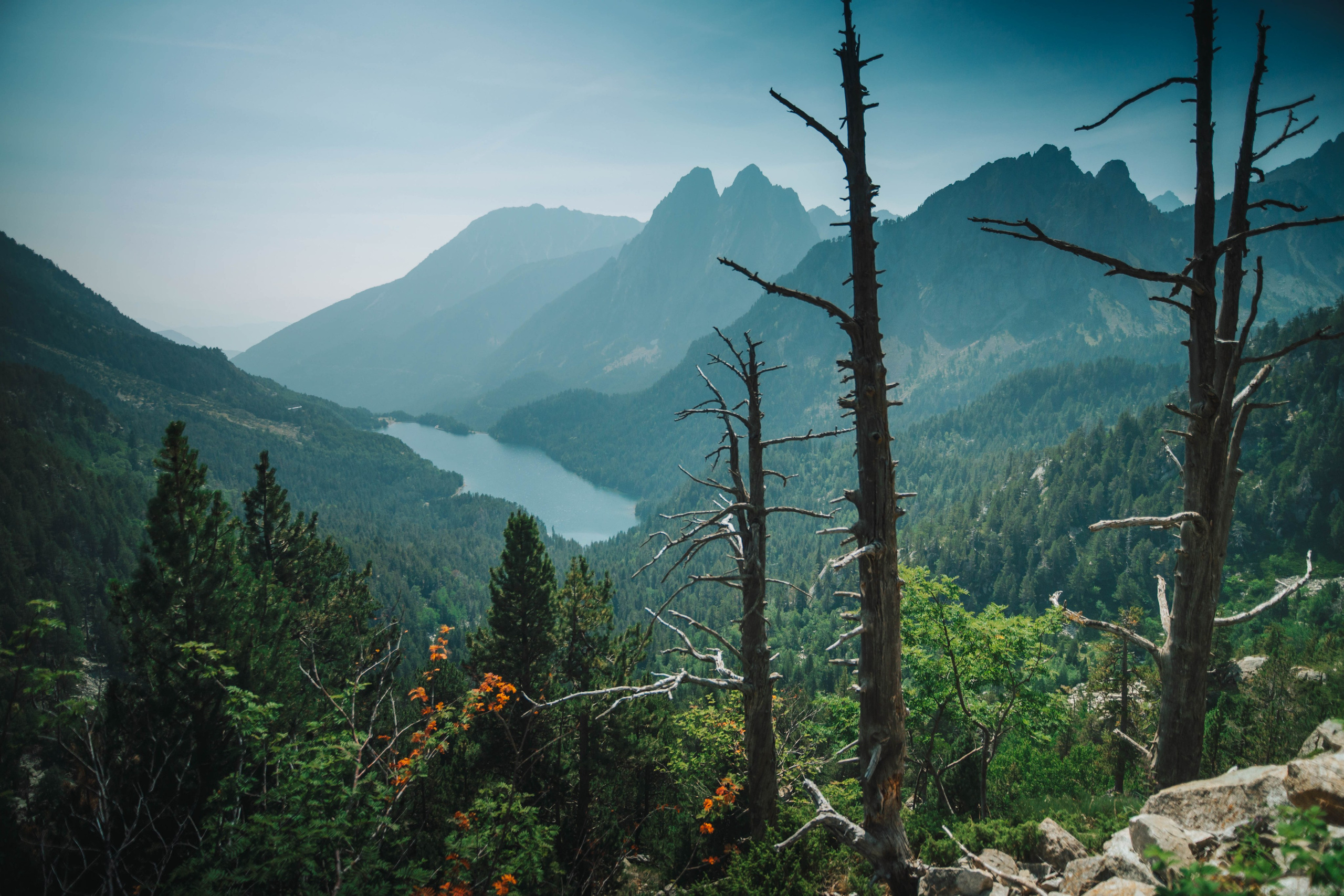 Parque Nacional de Aigüestortes y Estany de Sant Maurici. Alba del Norte Studio