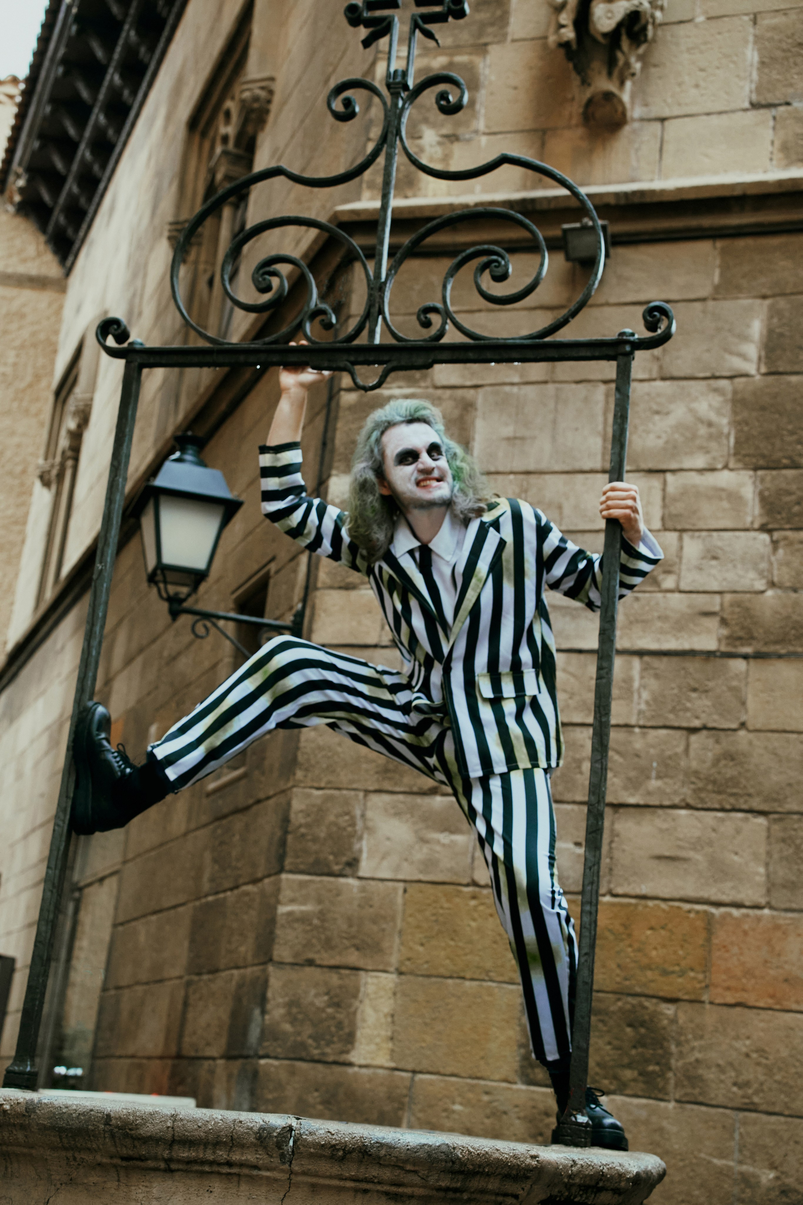 Битлджус-Битлджус-Битлджус. Фотограф в Барселоне Жанна Захарченко