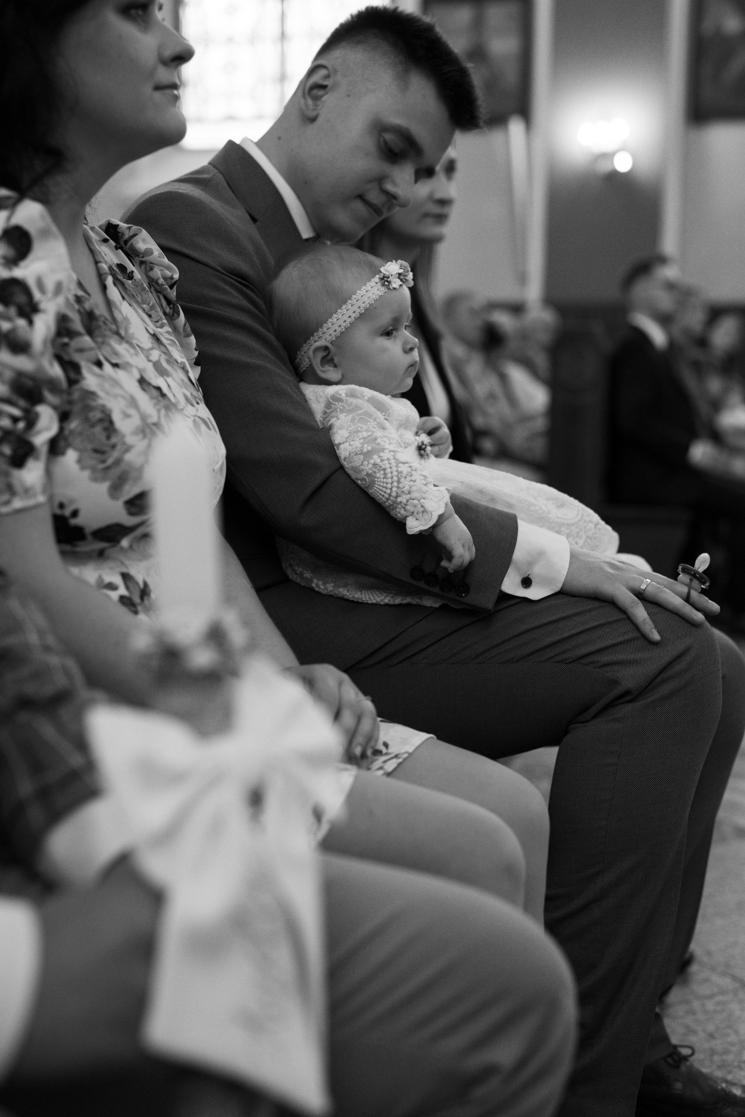 Reportaż z okazji Chrztu Świętego w Łodzi. Fotograf Łódź - sesja ciążowa, noworodkowa, dziecięca. Studio w Łodzi