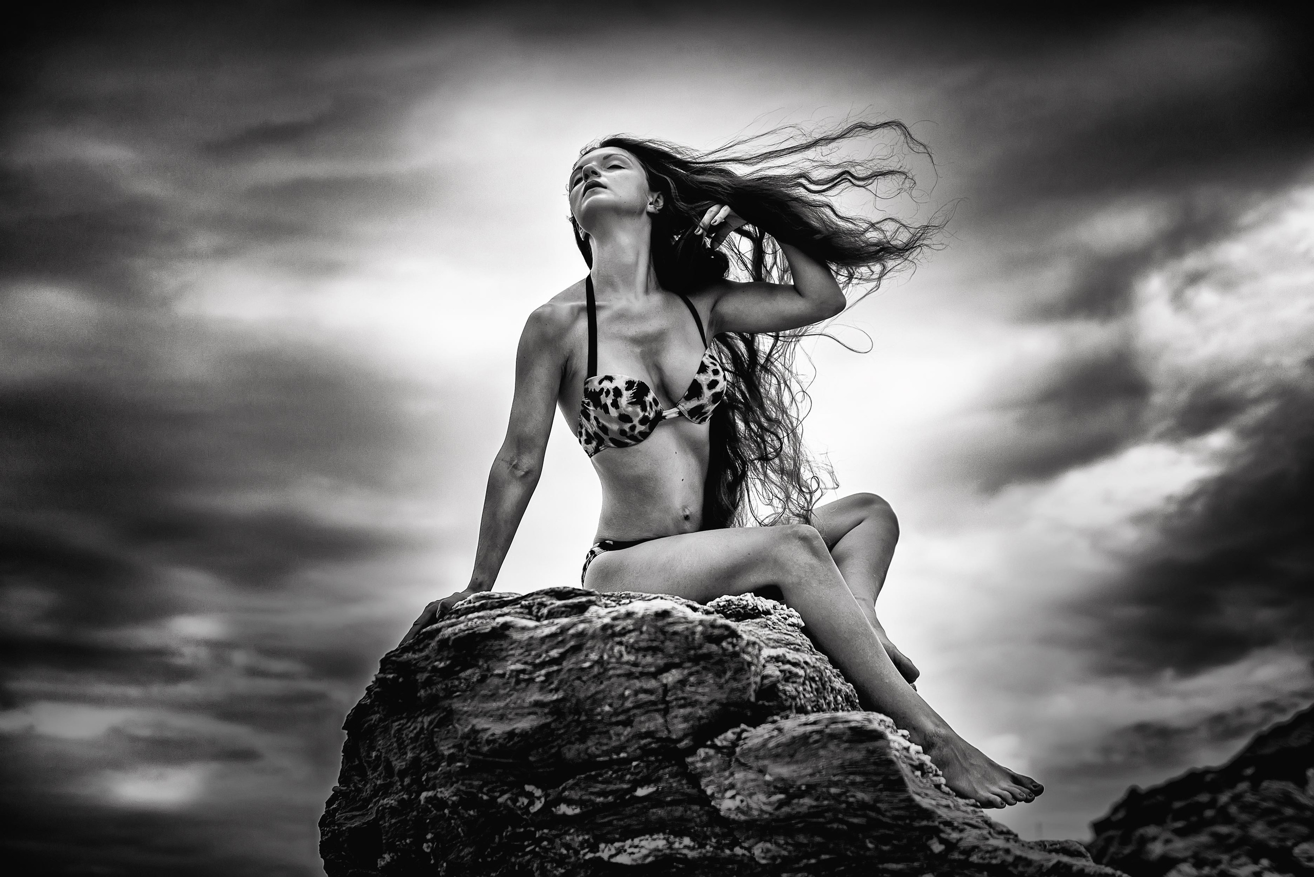 Long Hair. Studio Photomax — Maxim Prikhodnyuk content, family, wedding and adver